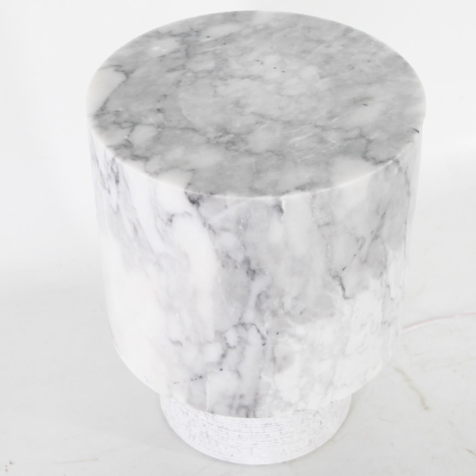 Contemporary Carrare marble lamp For Sale