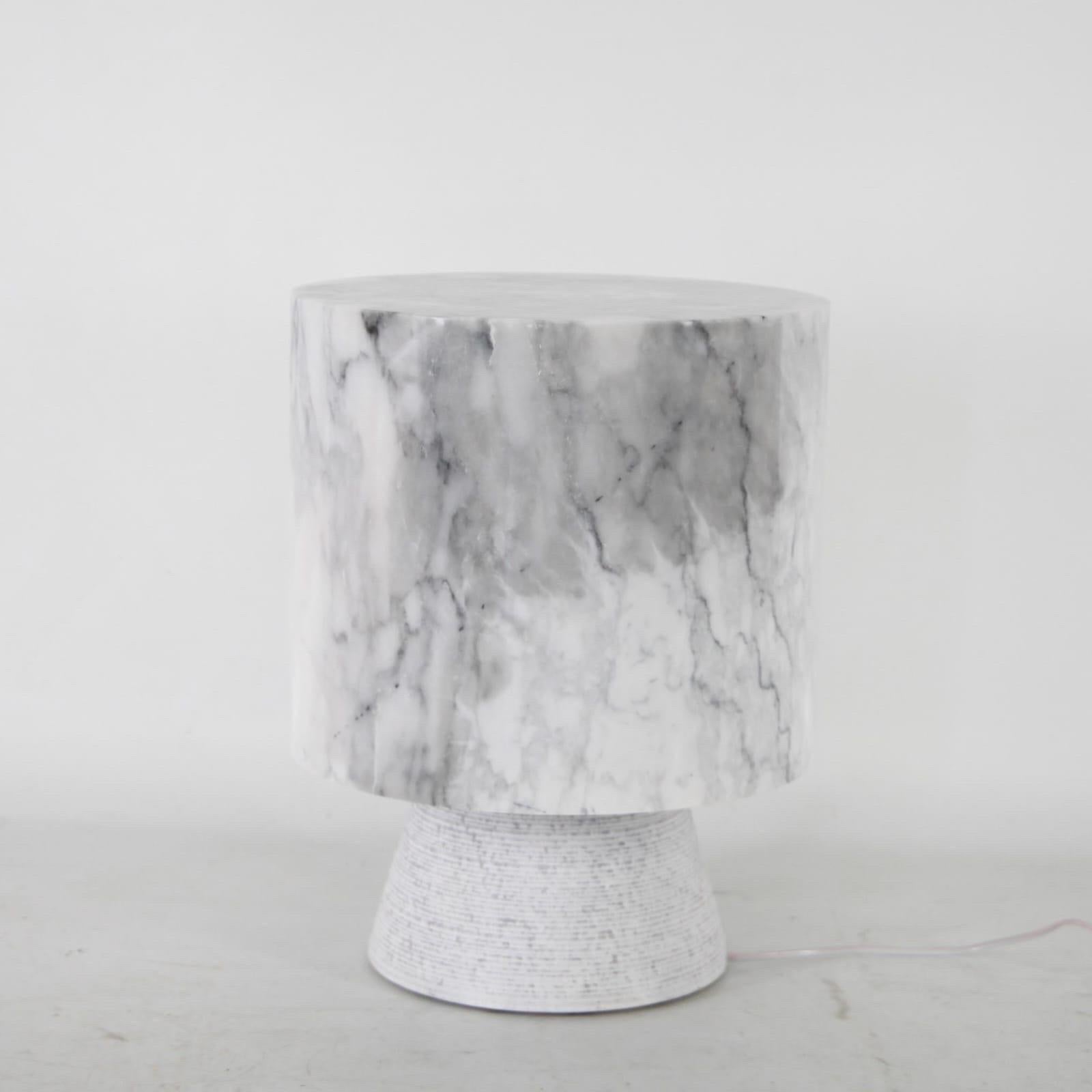 Carrare marble lamp For Sale 1