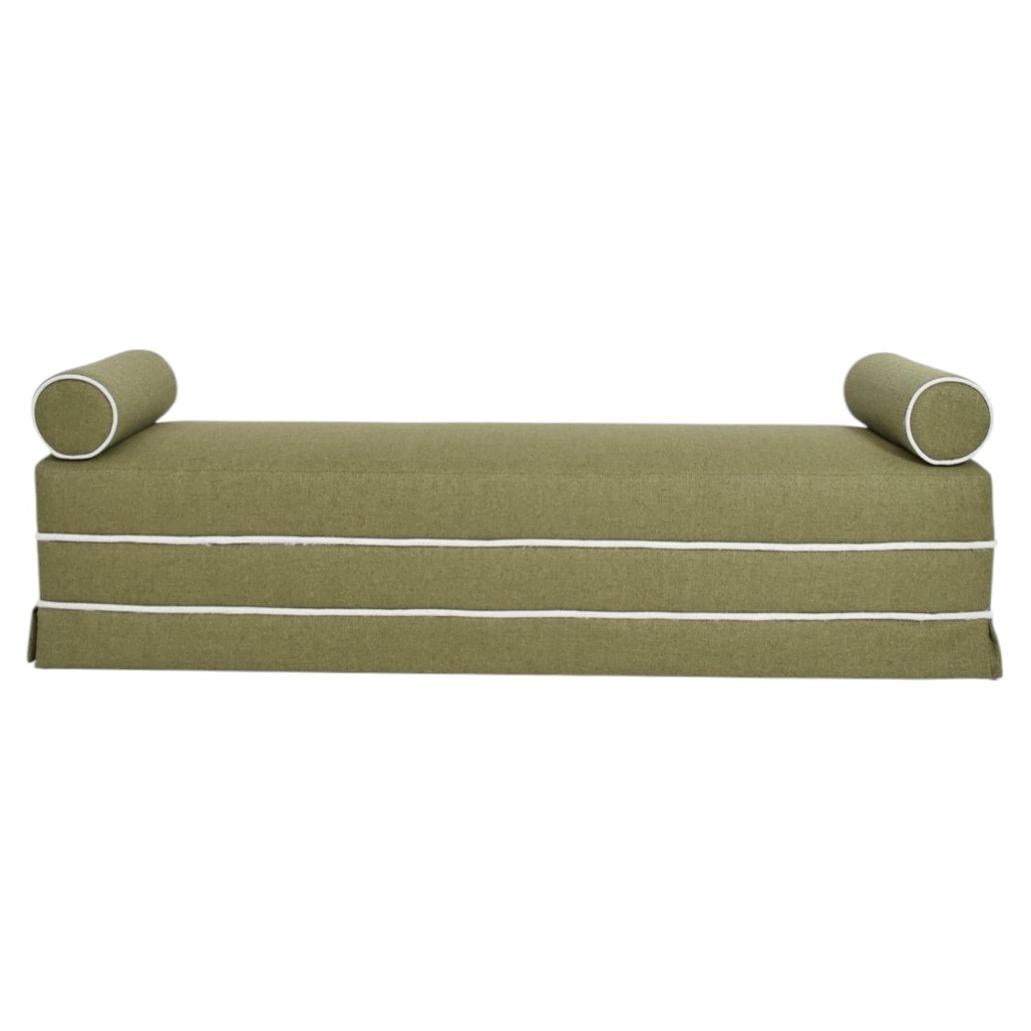 "Carrasqueira" green bench, Barracuda edition. For Sale