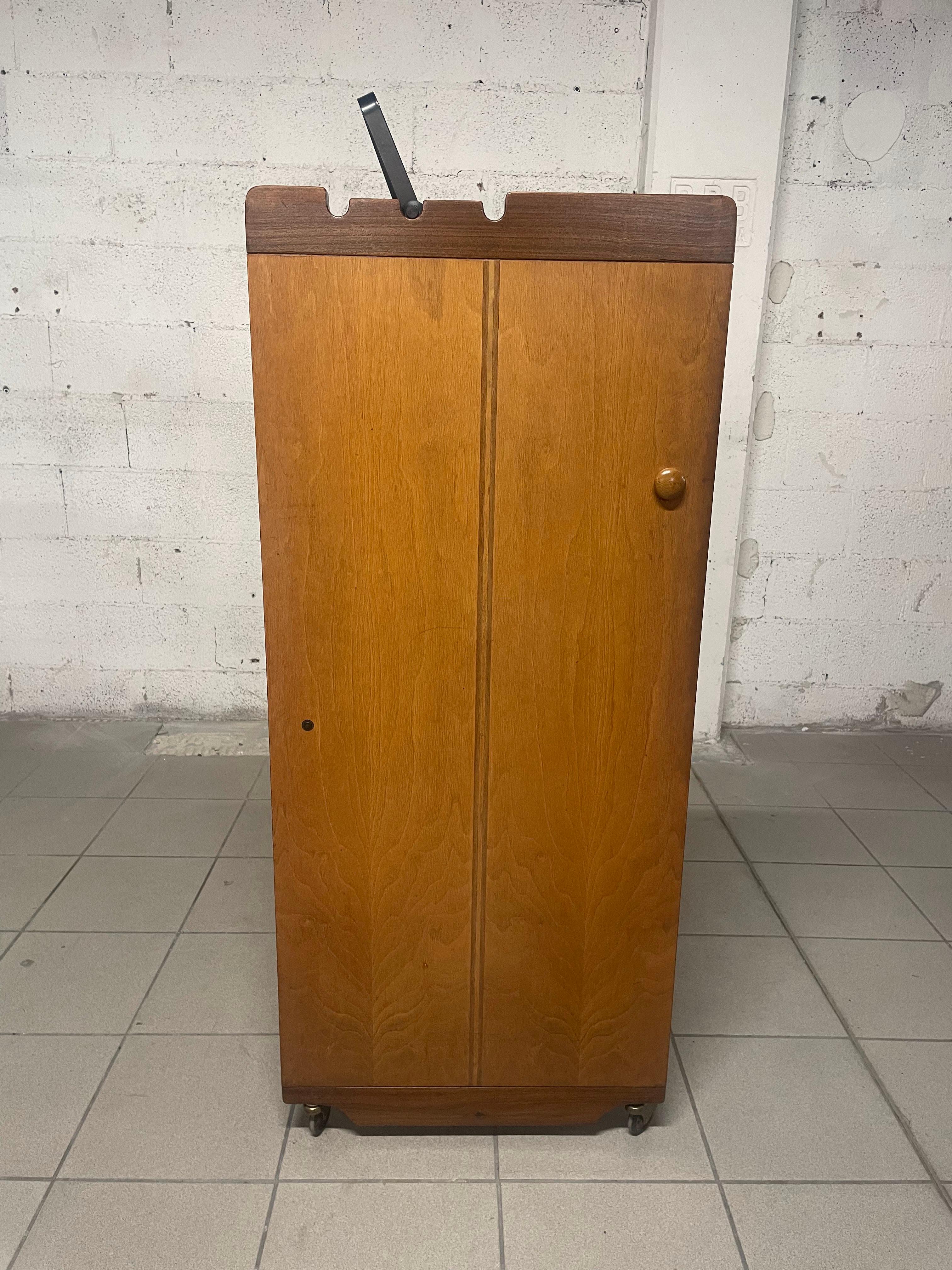 TV-Wagen aus den 1970er Jahren von Bernini im Angebot 11