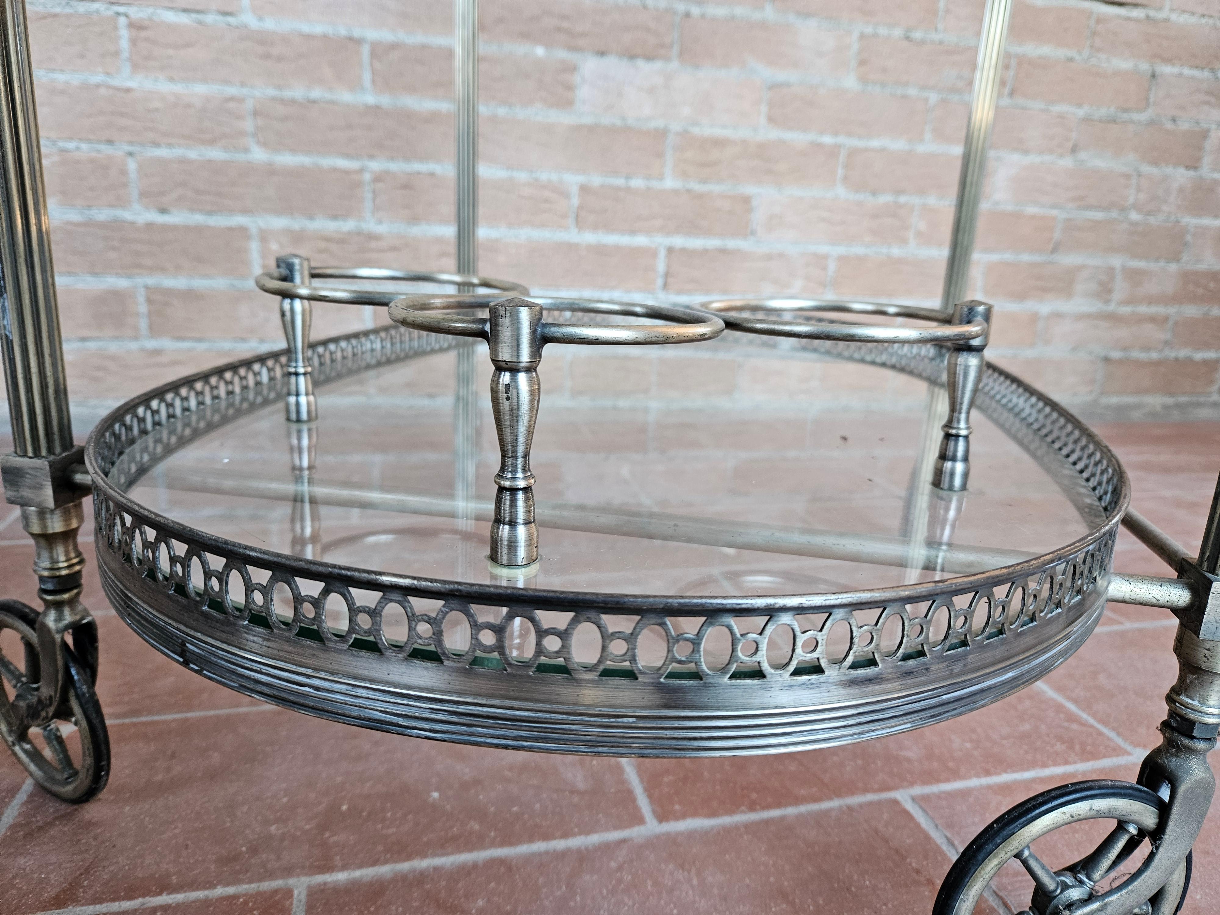 1970s hall bar cart made of machined brass and glass For Sale 9