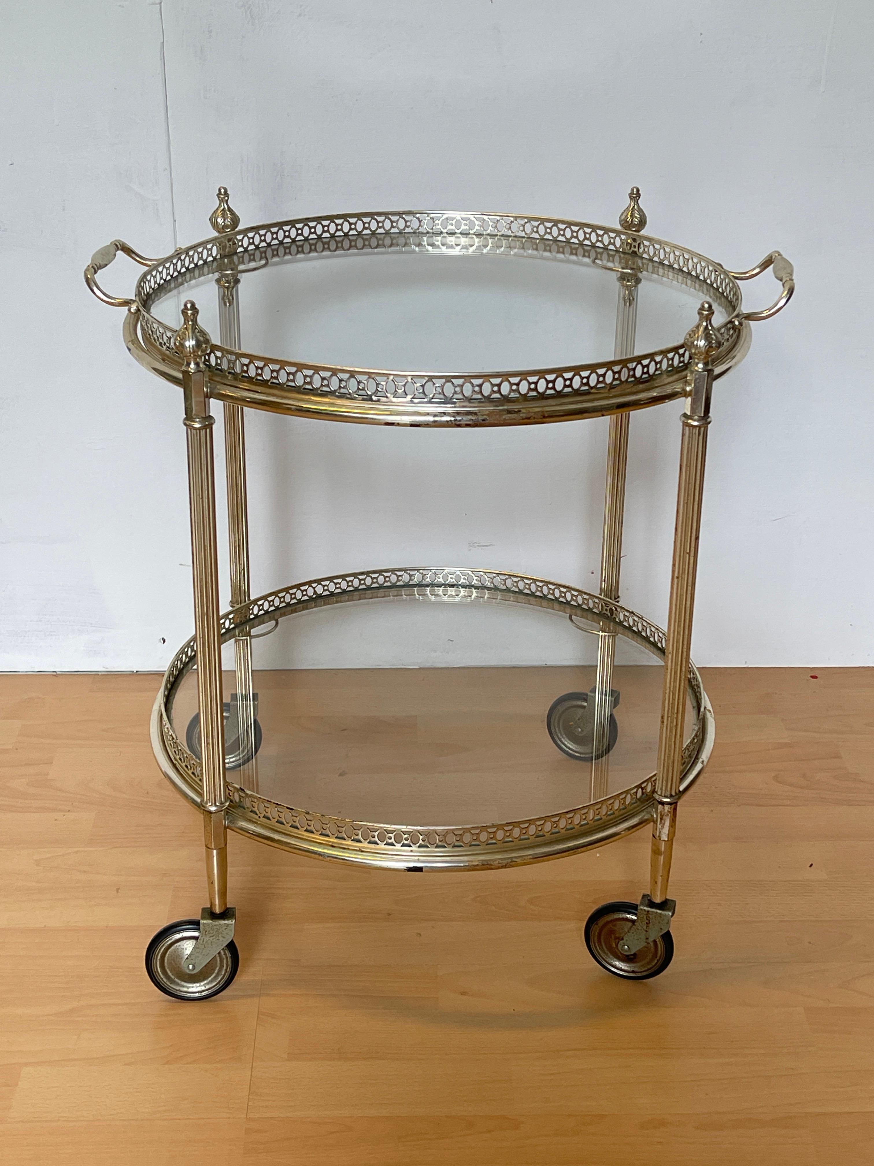 Mid-Century moderno Carrello bar italiano in metallo argentato e vetro degli anni '90 in vendita