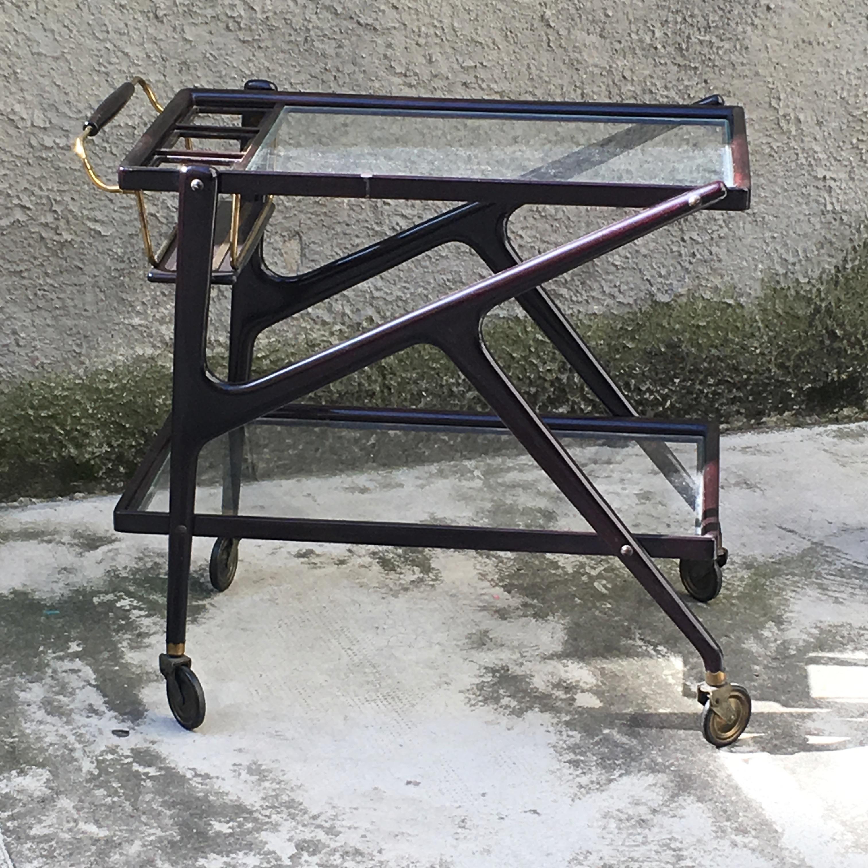 Modernistischer Barwagen aus Mahagoni - zugeschrieben C. Lack - Italien - 1950er Jahre (Italian) im Angebot