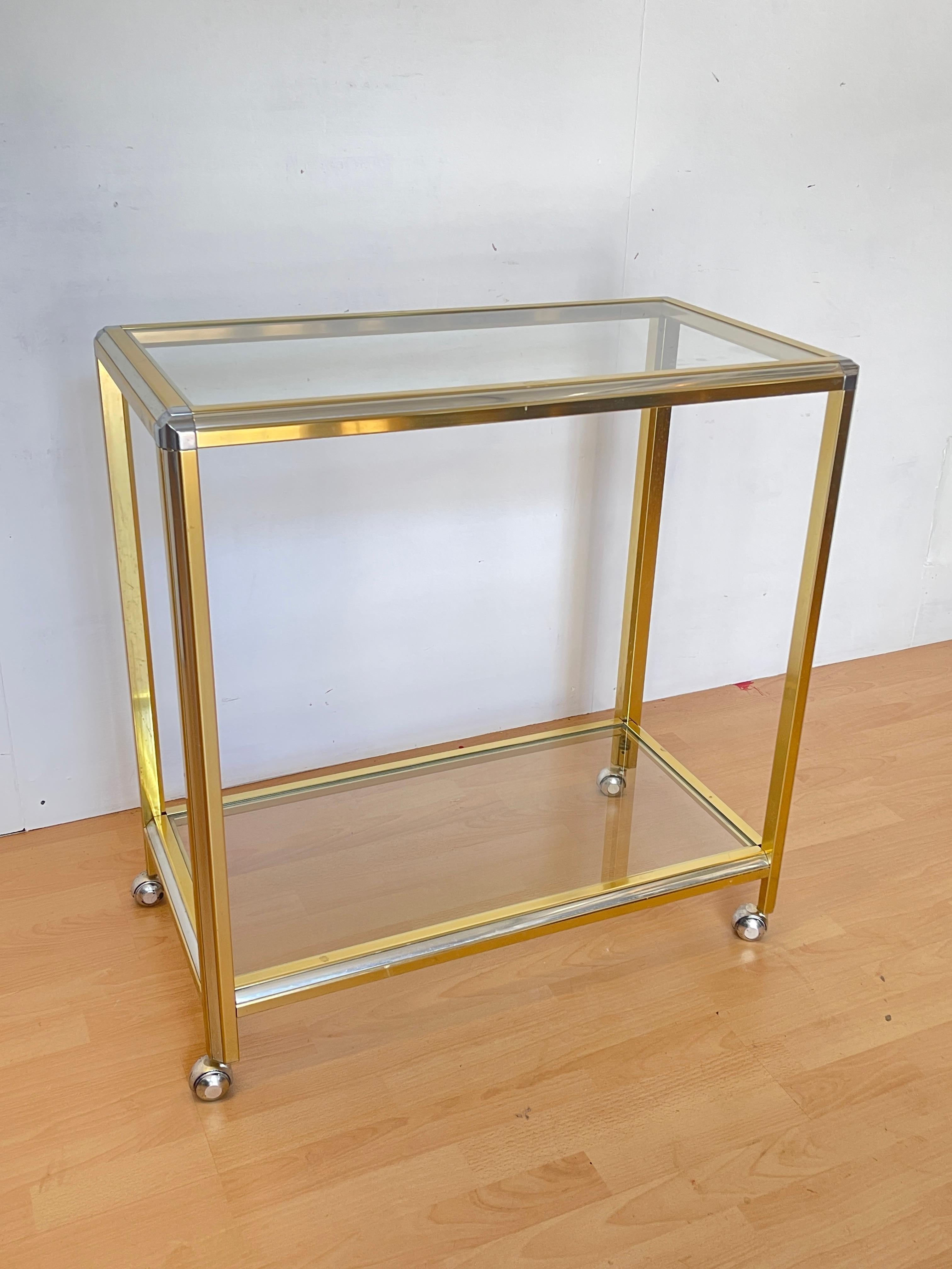 Autre Chariot de bar moderne en laiton et verre - 1970 Hollywood Regency Style en vente