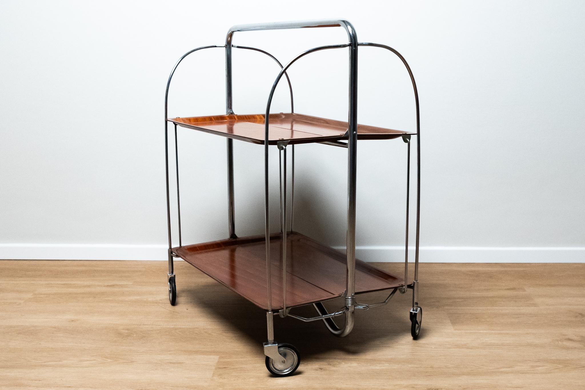 Carrito de bar o de comida de plástico y metal cromado, años 60 German en venta