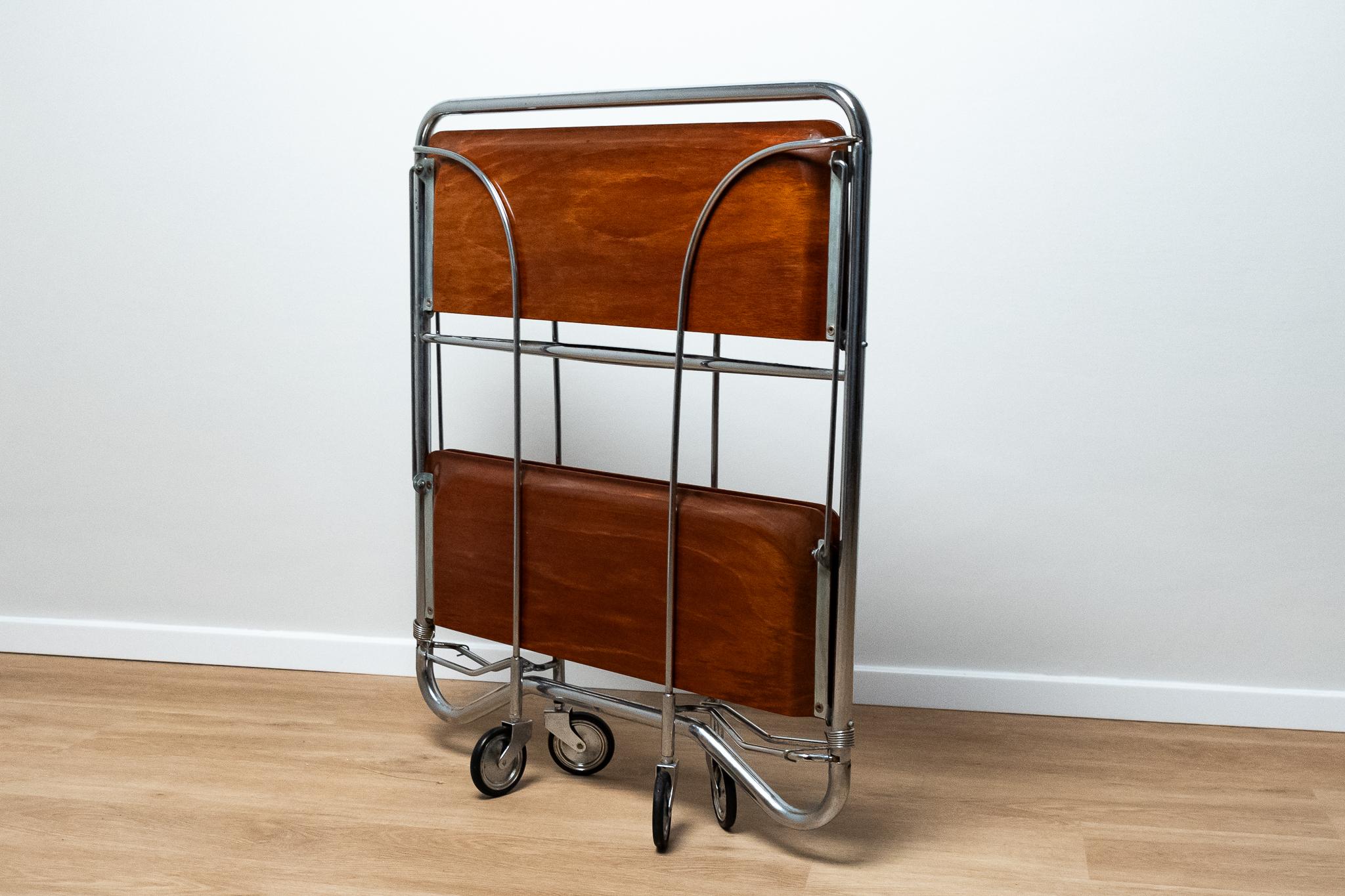 Carrito de bar o de comida de plástico y metal cromado, años 60 Mid-20th Century en venta