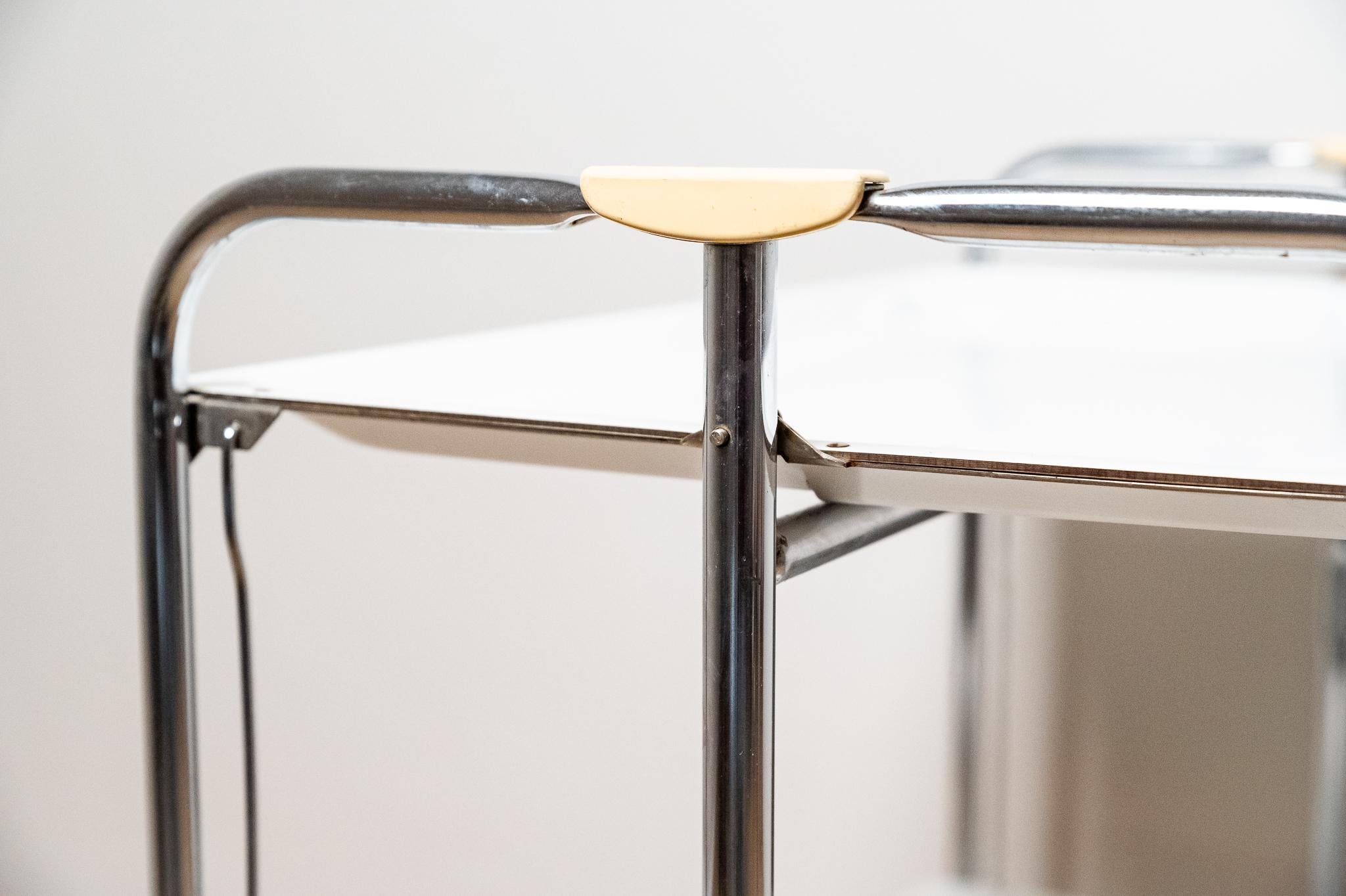 Italian Chariot de bar ou de cuisine en plastique et métal chromé, 1970 en vente
