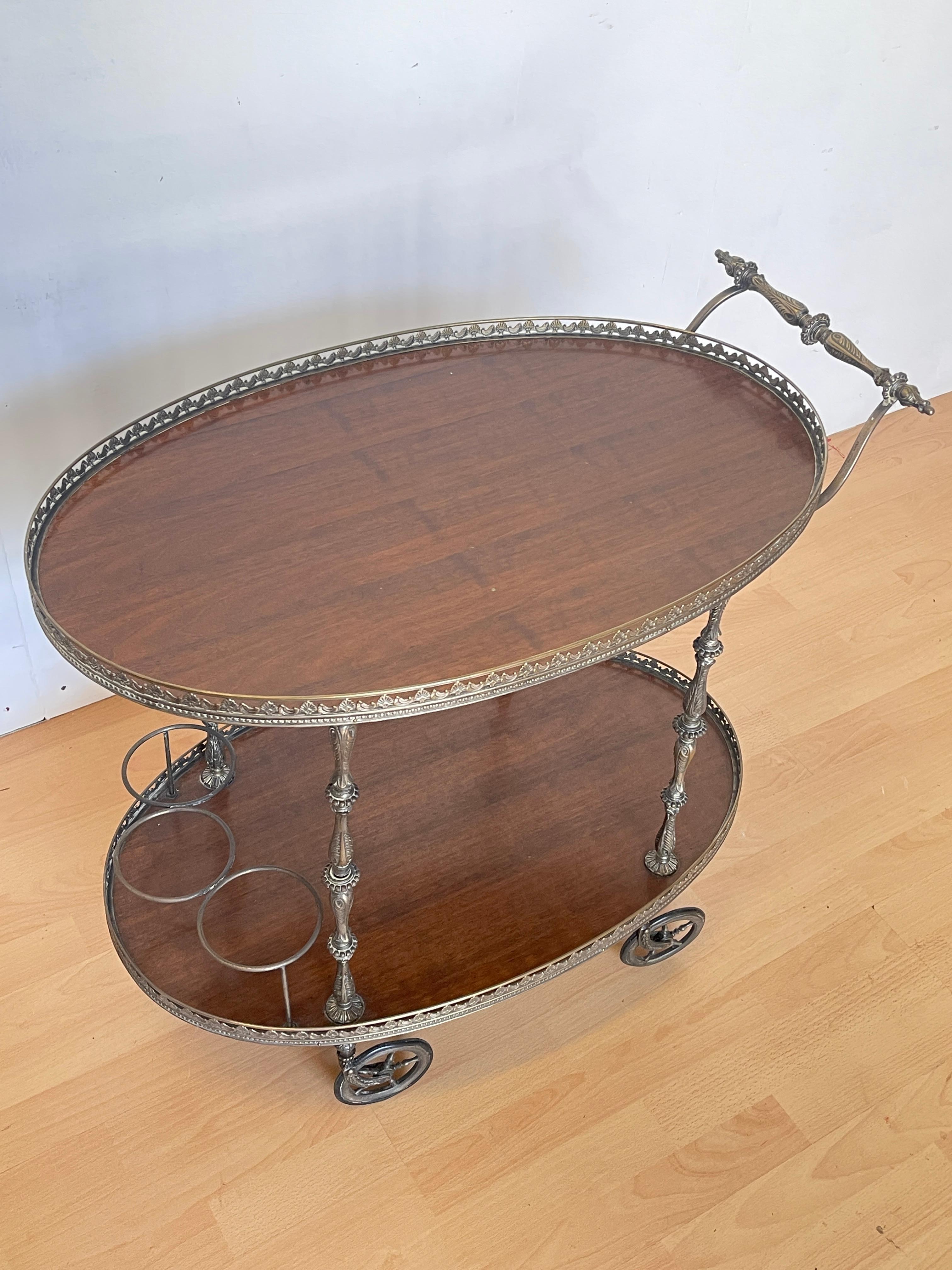 Chariot de service vintage en laiton et bois - 'Grand Époque en vente 2