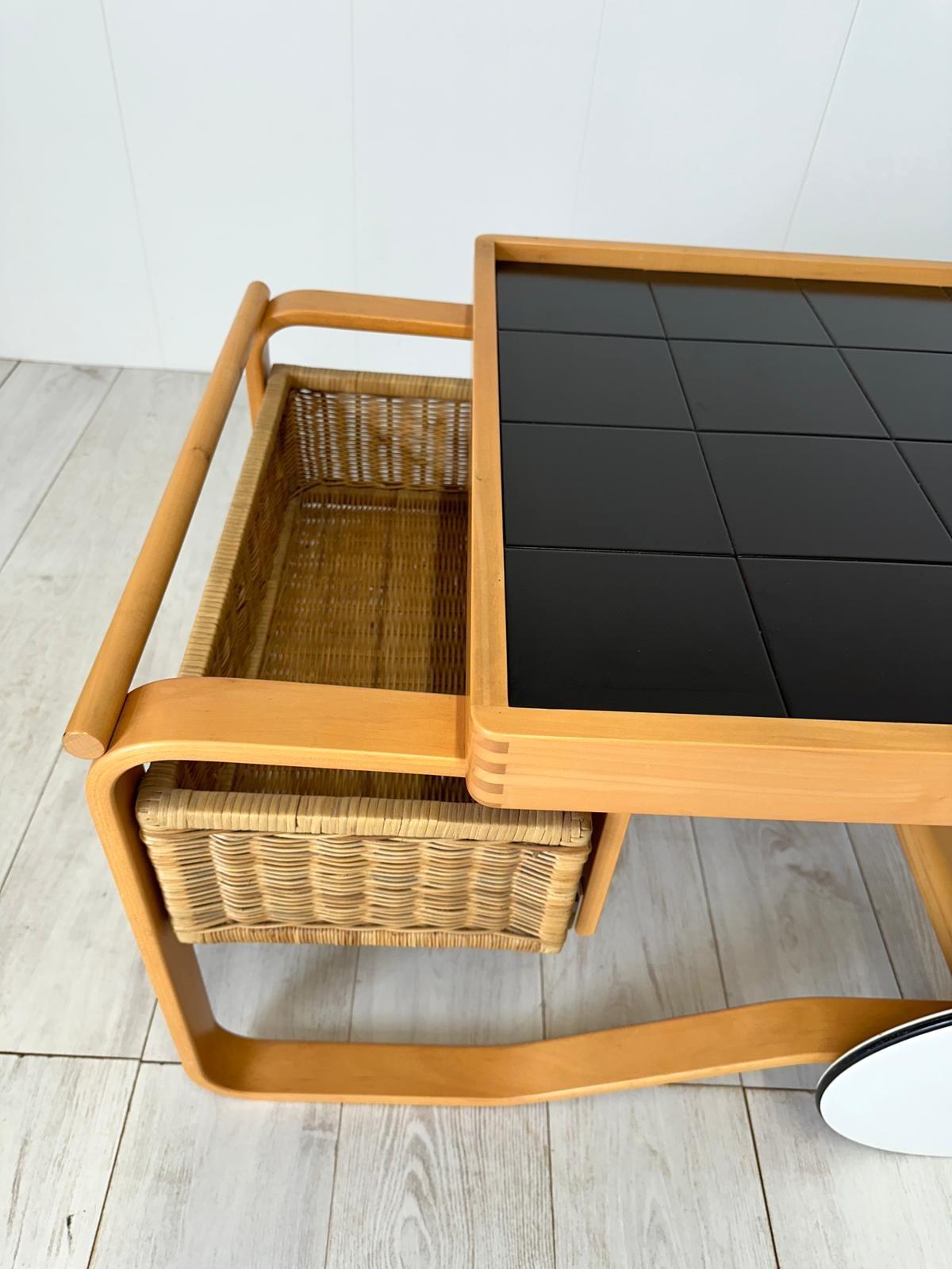 Alvar Aalto Model 900 tea trolley, Alivar, 1980s For Sale at 1stDibs