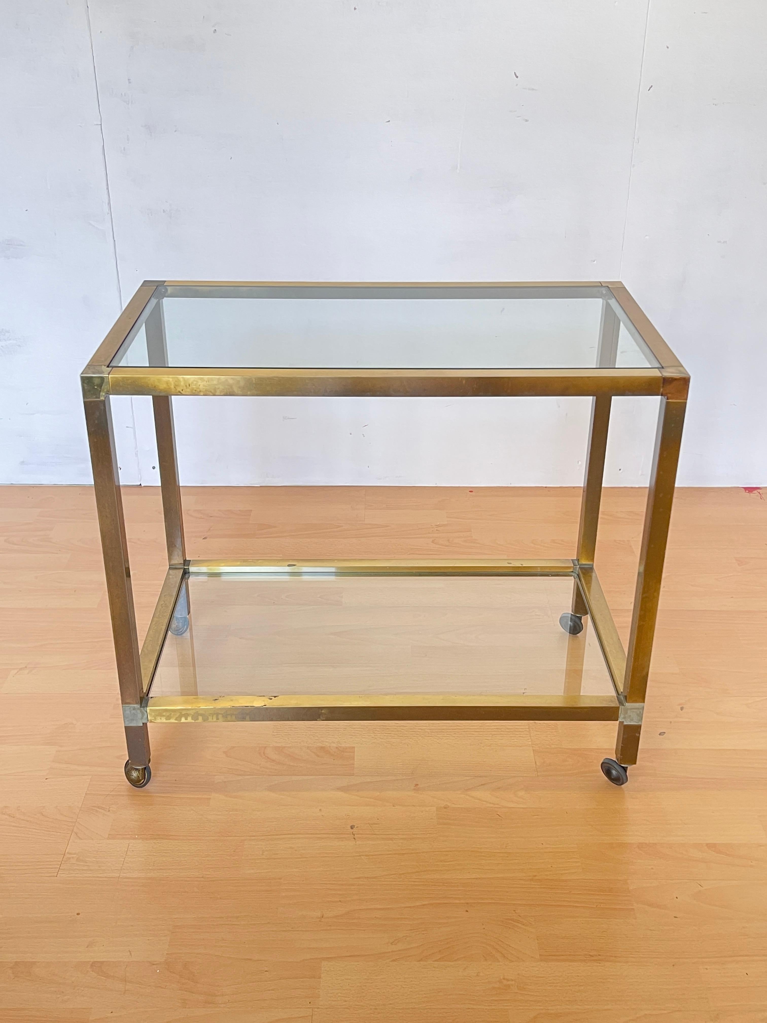 Italian Carrello da tè vintage in ottone e vetro – Design anni '70 in vendita