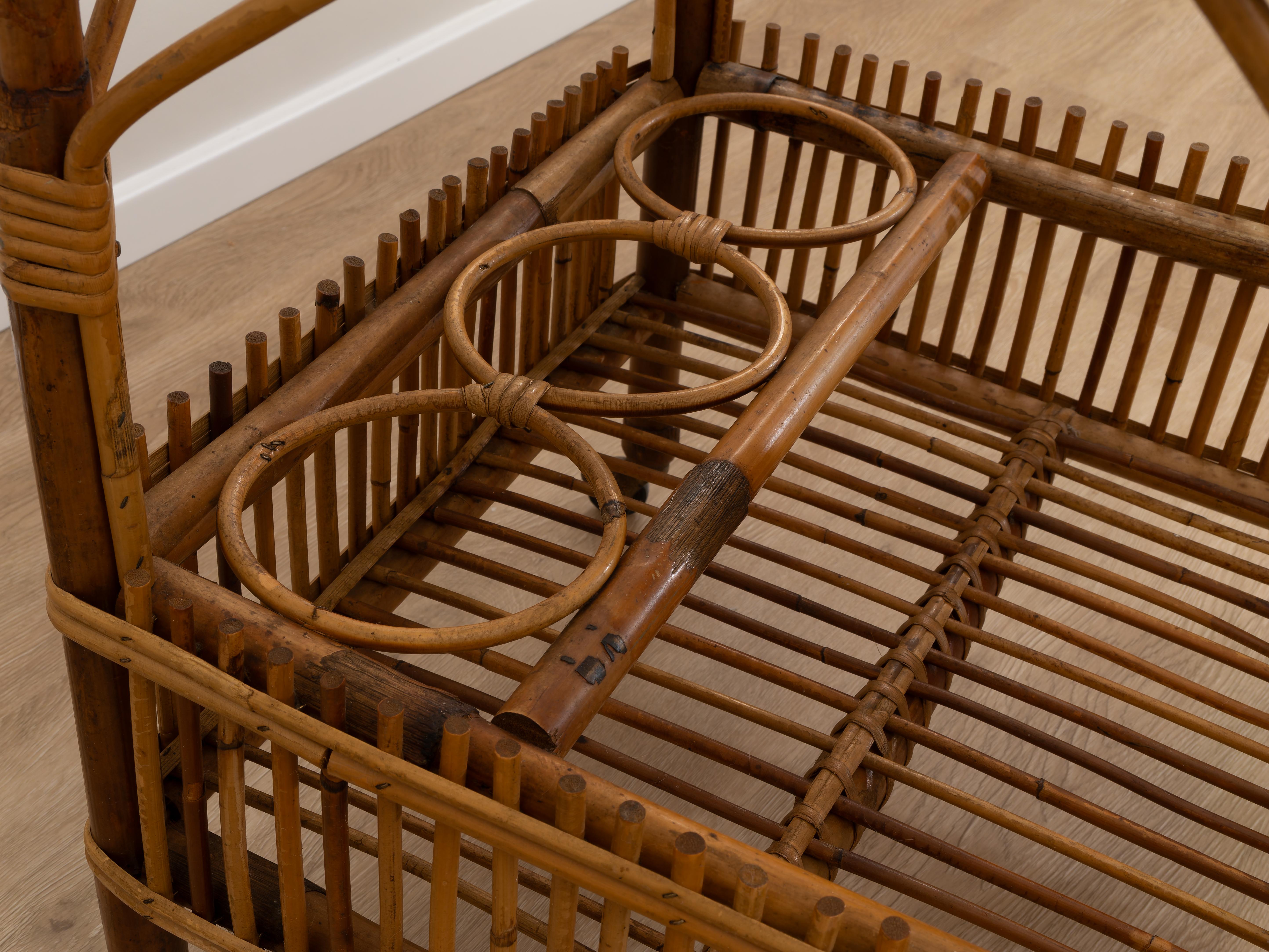 Bamboo trolley, 1960s In Good Condition For Sale In Bastia Umbra, IT