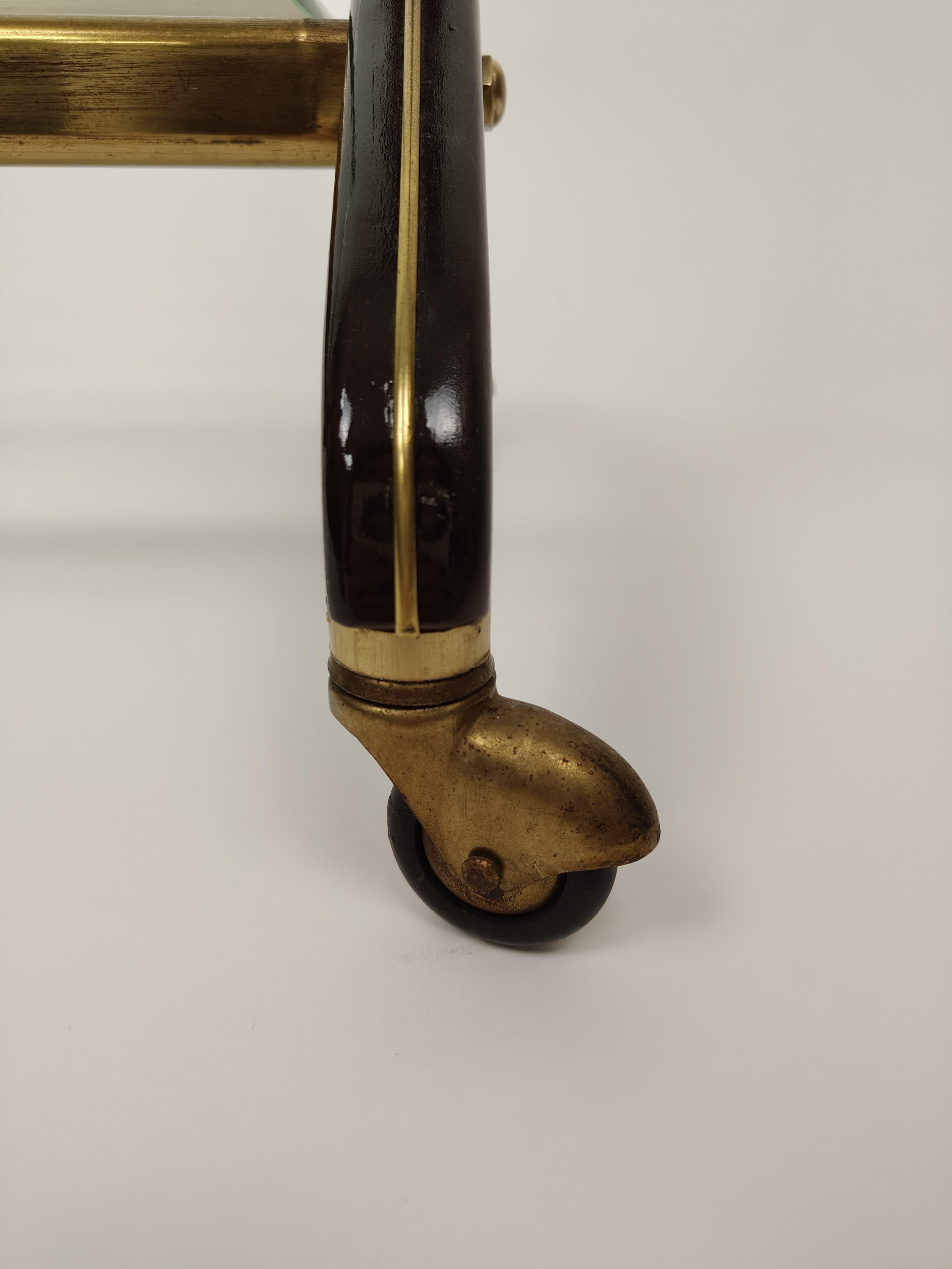 Wood, glass and brass trolley in Art Deco style - 1950s, Italy For Sale 2