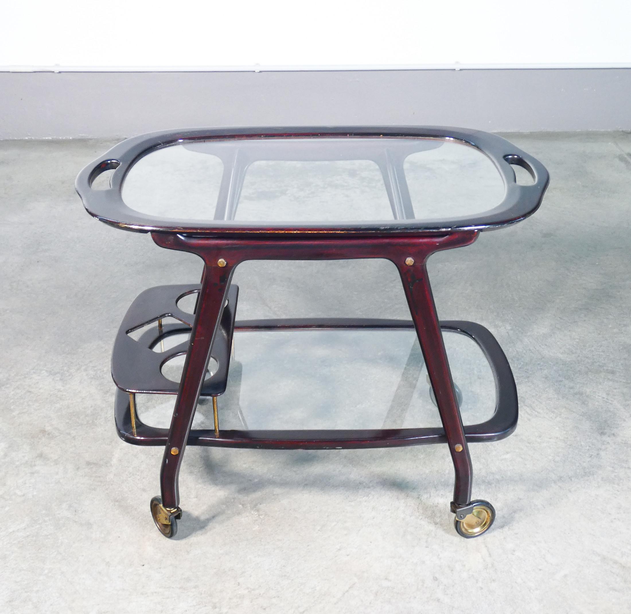 Chariot alimentaire design Cesare LACCA, en bois laqué avec plateau. 1950s en vente 2