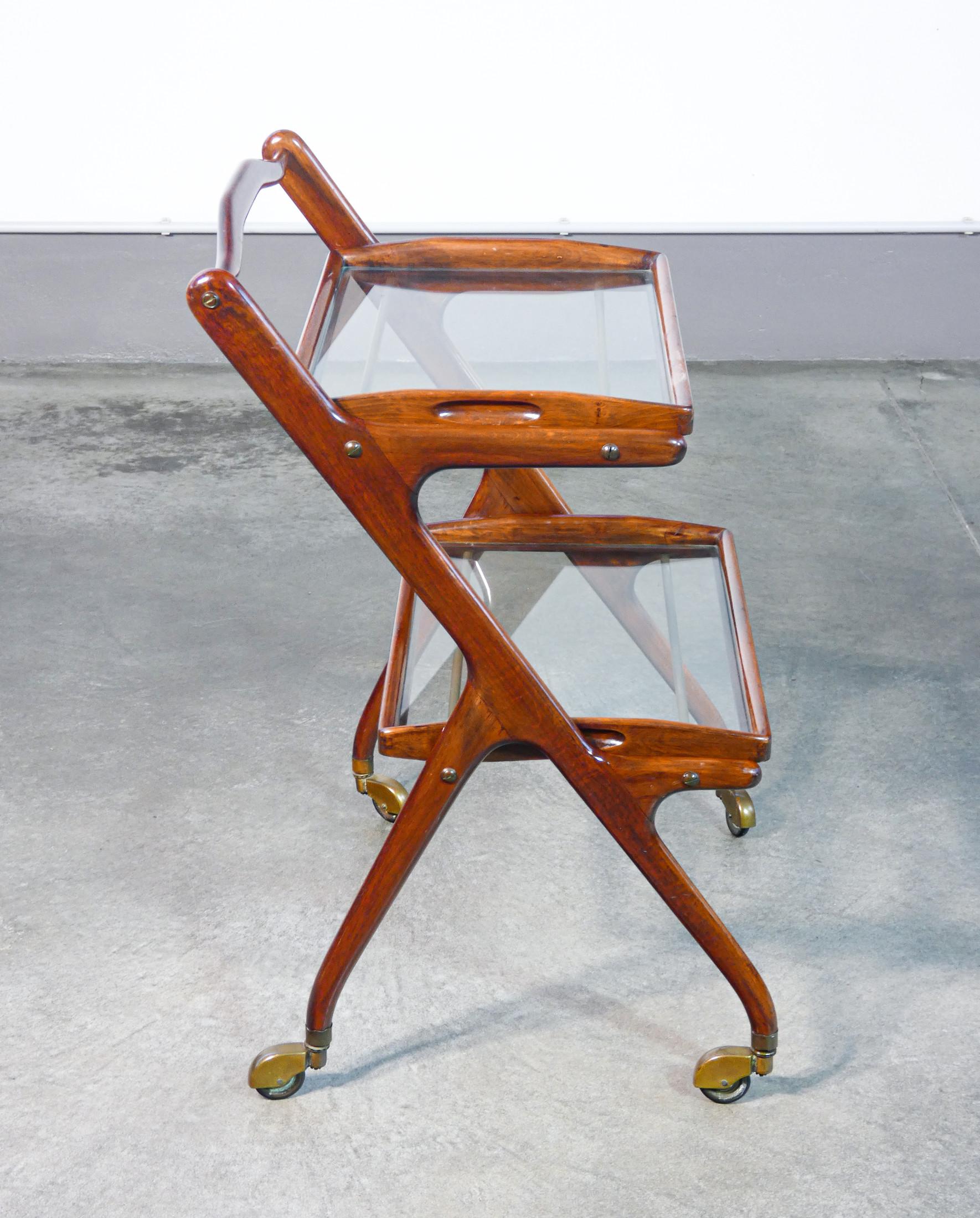 Carro de comida diseñado por Ico PARISI, dos bandejas extraíbles. Italia, años 1950 Mid-20th Century en venta