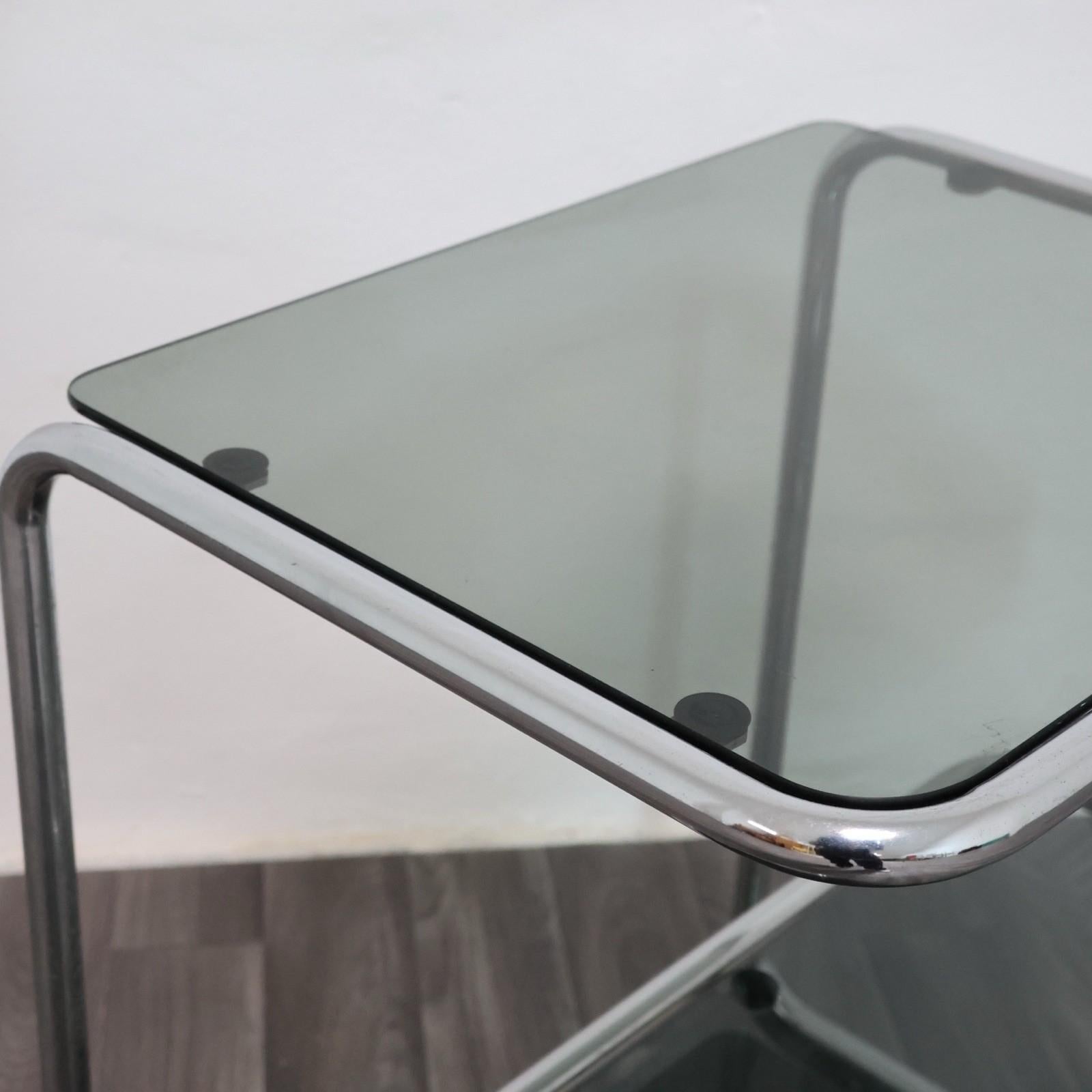 Carrello Portavivande Triplo Ripiano Anni 70 Acciaio Design Modernariato In Good Condition For Sale In Taranto, IT