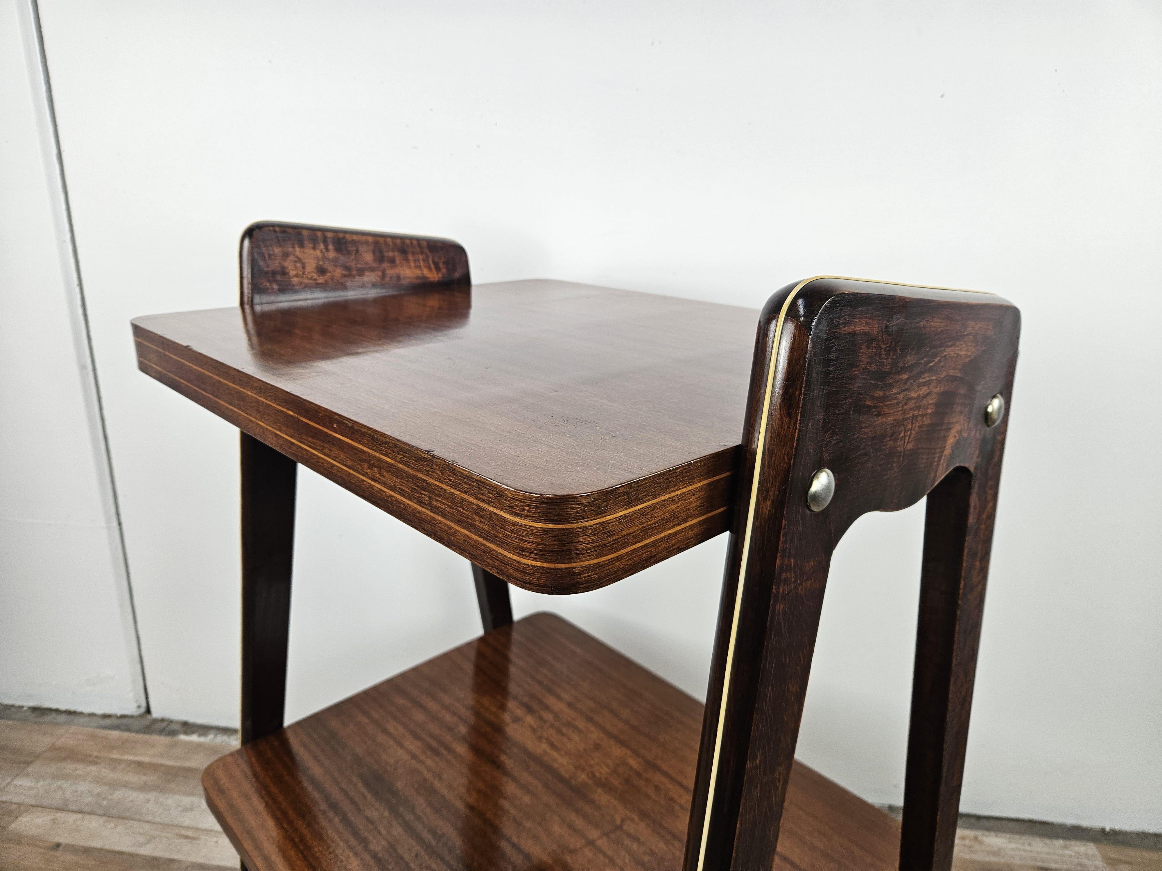 Carrello vintage Art Decò anni '50 con due ripiani In condizioni buone in vendita a Premariacco, IT