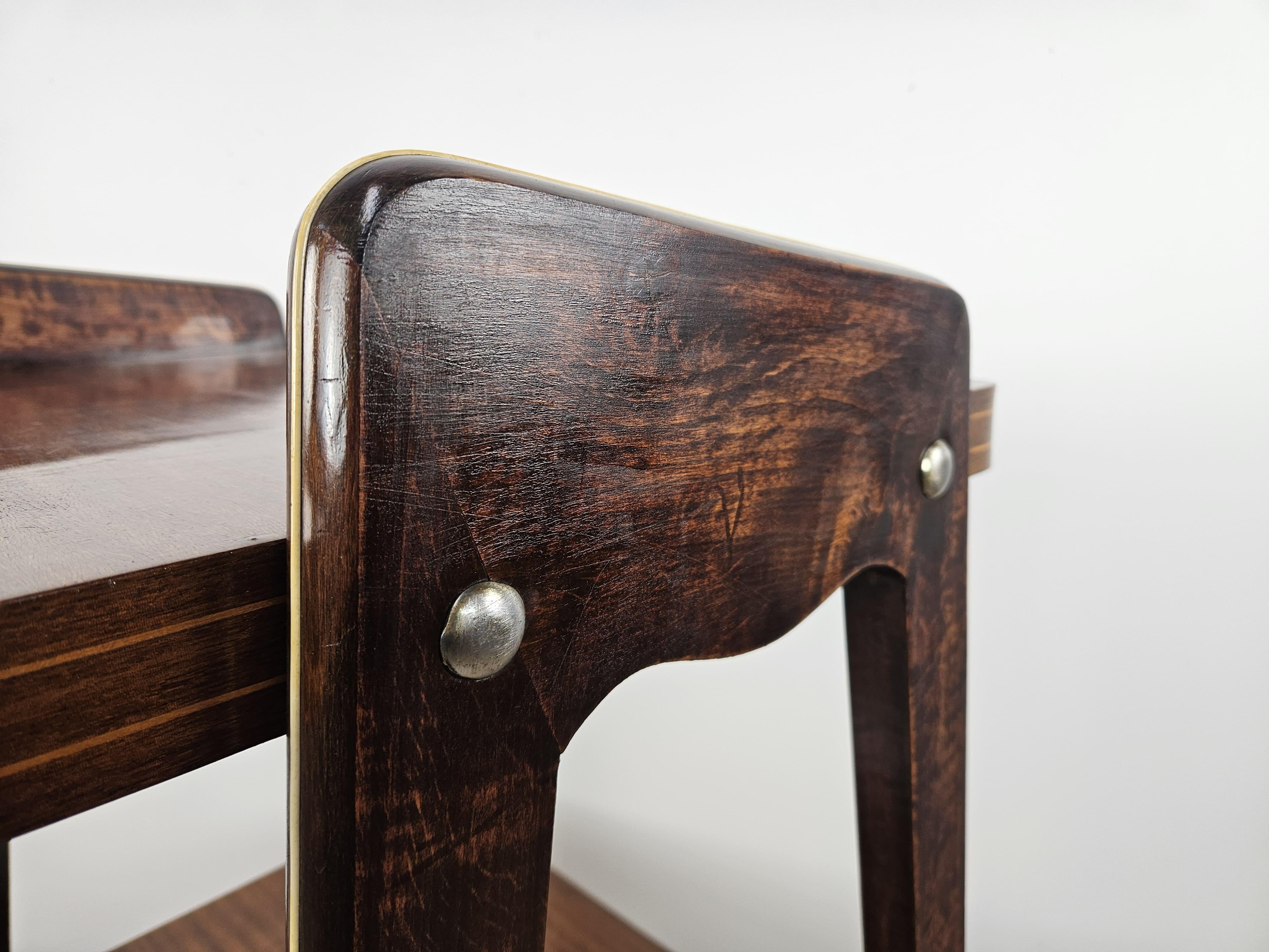 Mid-20th Century Carrello vintage Art Decò anni '50 con due ripiani in vendita