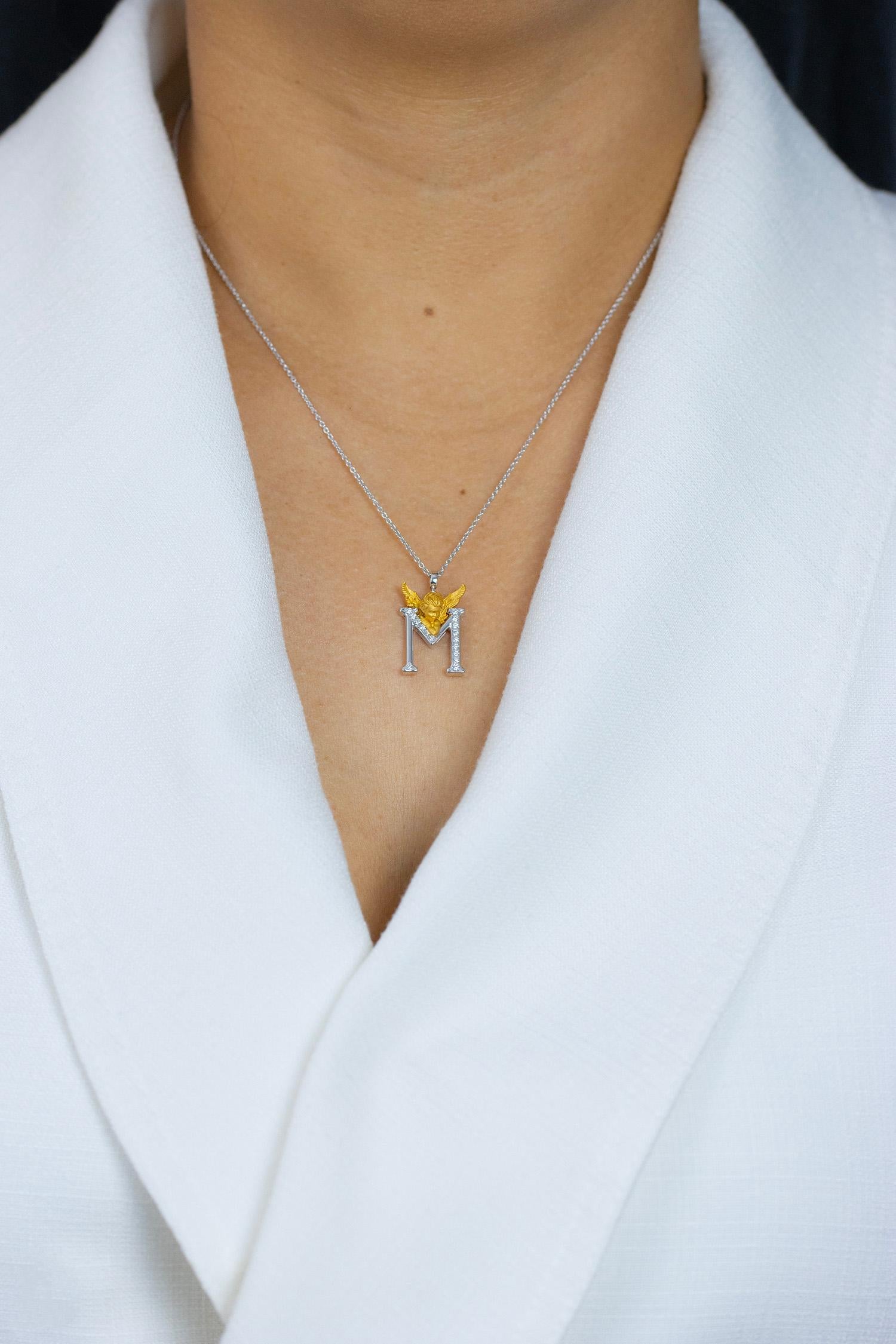  Carrera y Carrera Pendentif M initial «MY ANGEL » avec diamant rond de 0,14 carat en vente 2