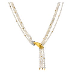 Carrera y Carrera 0.30 Carat Diamond Pearl 18 Karat Gold Las Manos Necklace