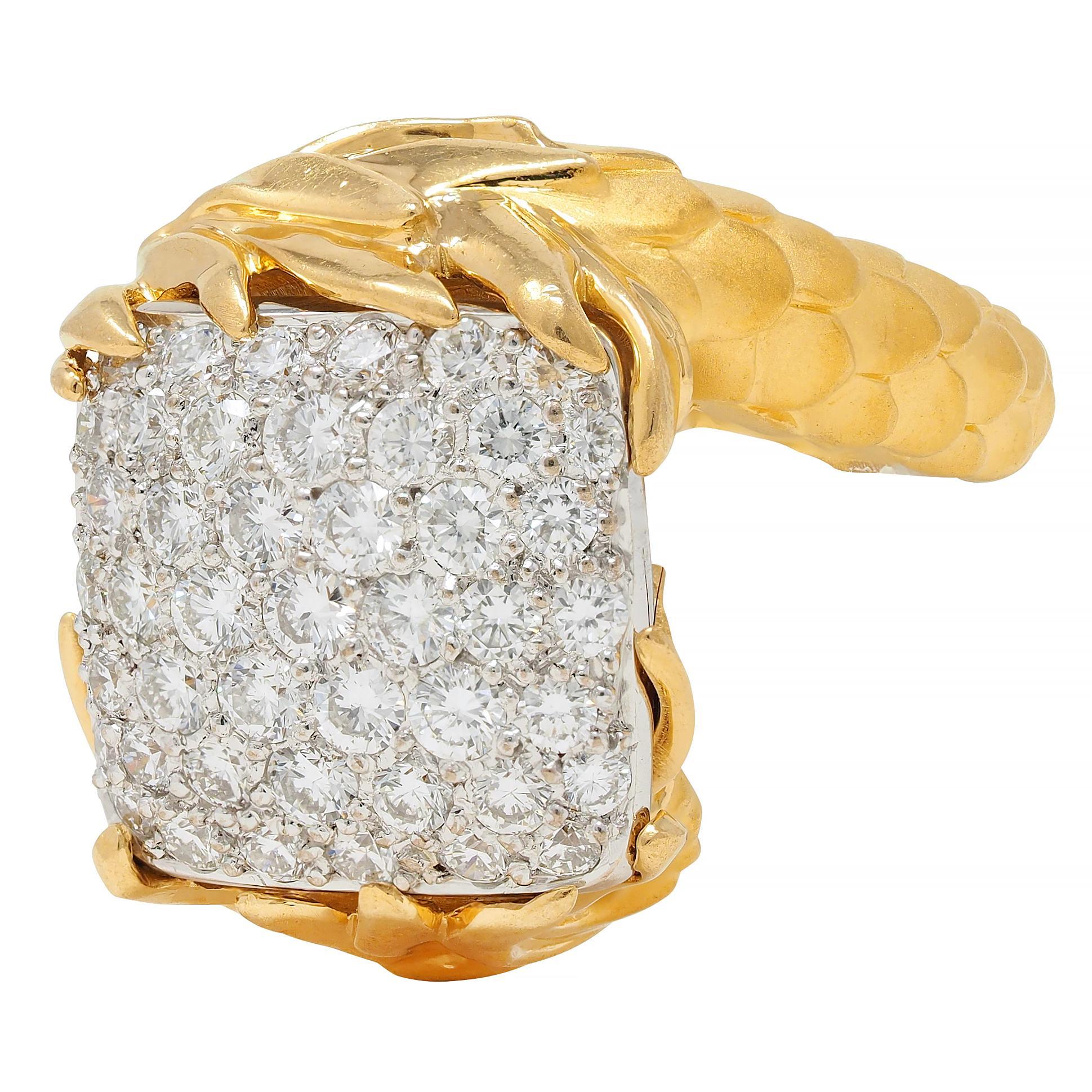 Carrera y Carrera 1.25 CTW Diamond 18 Karat Two-Tone Gold Pavé Dragon Ring 3