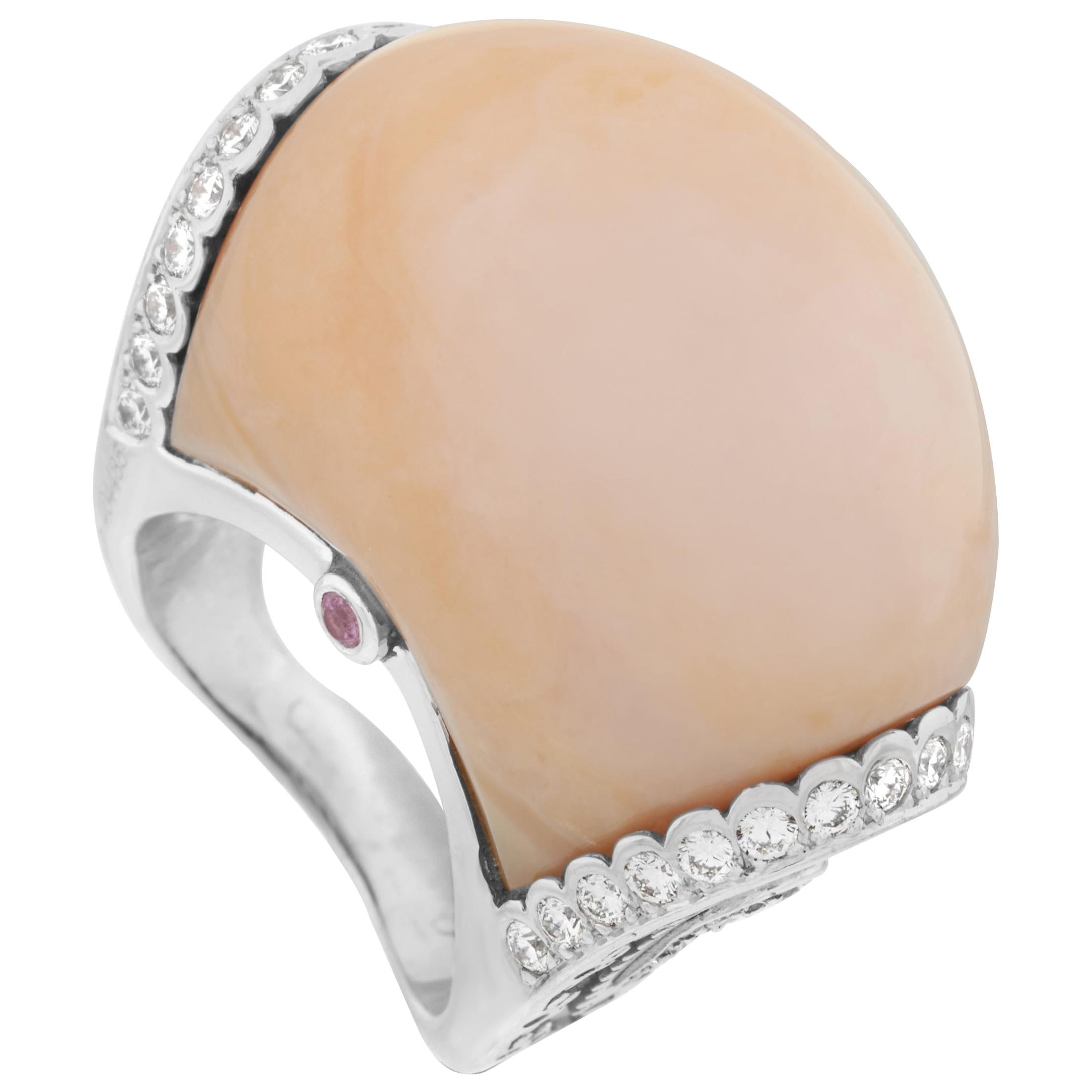 Carrera y Carrera 18 Karat Gold 0.60 Carat Diamond and White Agate Cocktail Ring
