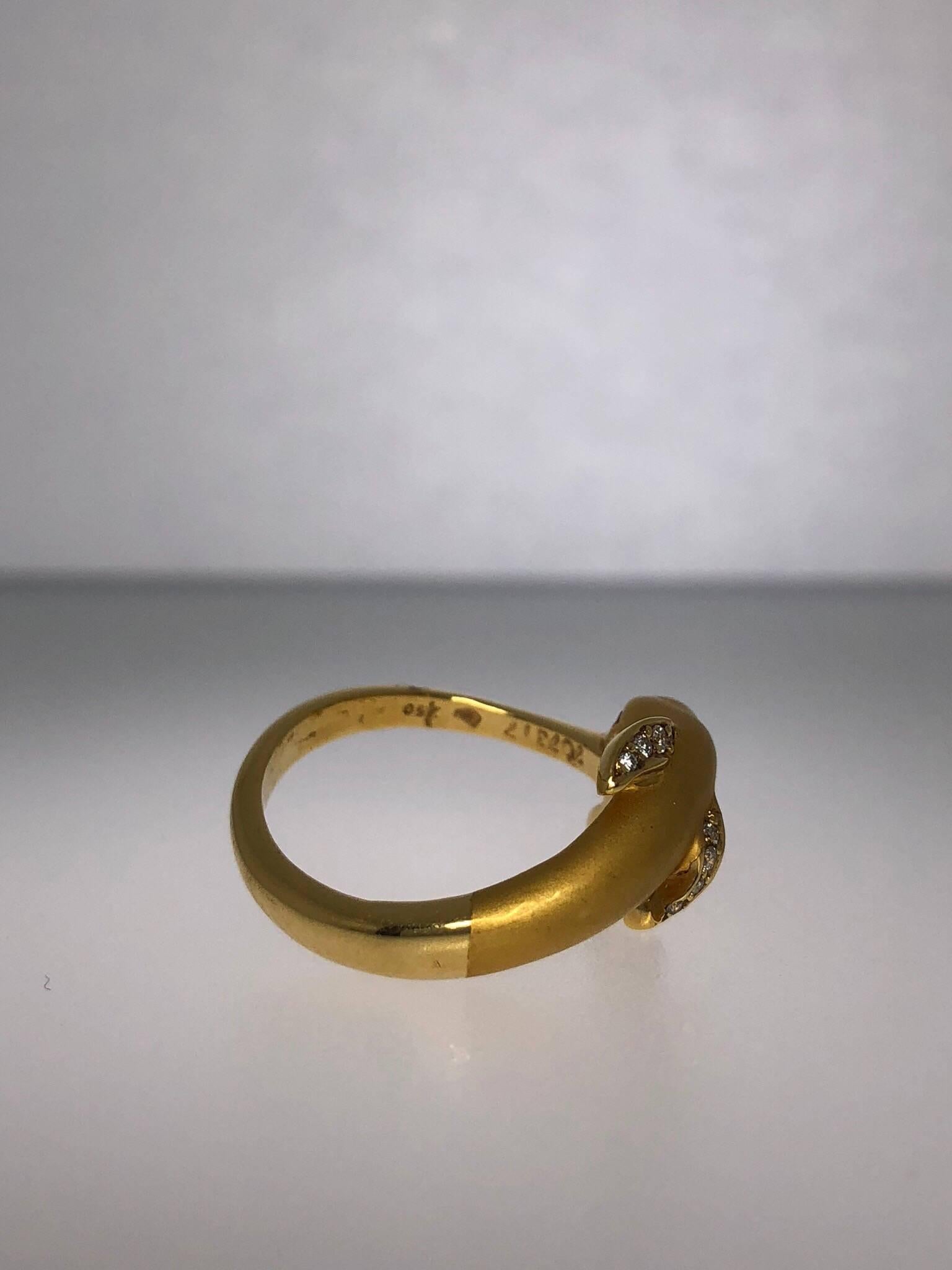 Carrera y Carrera Delphin-Ring aus 18 Karat Gold und Diamanten für Damen oder Herren im Angebot