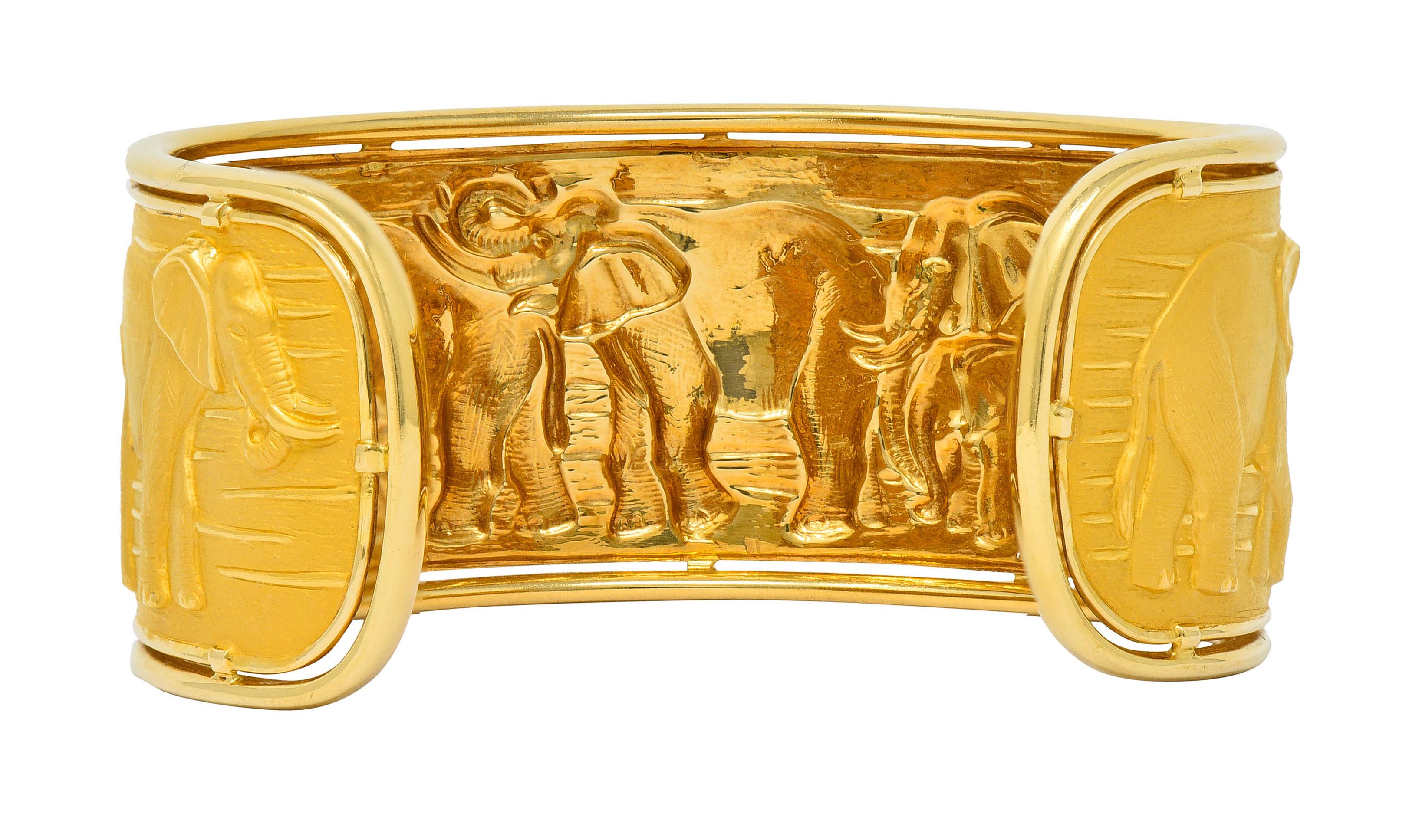 Carrera Y Carrera 18 Karat Gold Elephant Cuff Bracelet 1