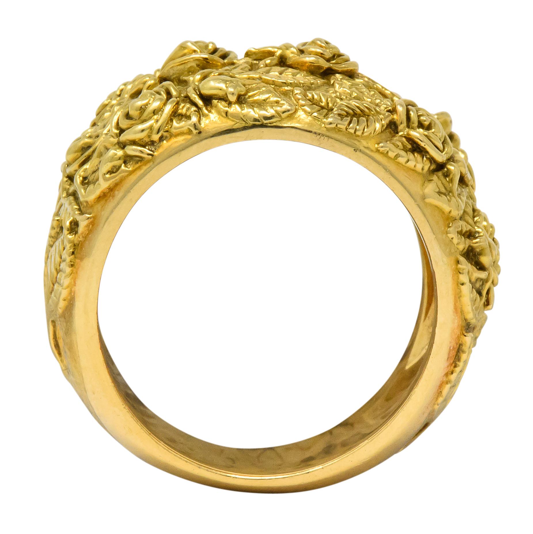 Carrera Y Carrera 18 Karat Gold Garden of Roses Ring 2