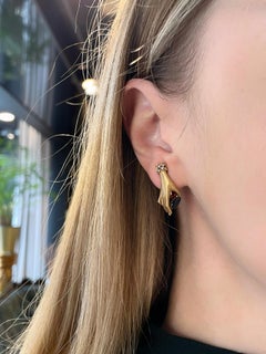 Carrera Y Carrera 18 Karat Gold Hand Holding Sapphire French Back Earrings