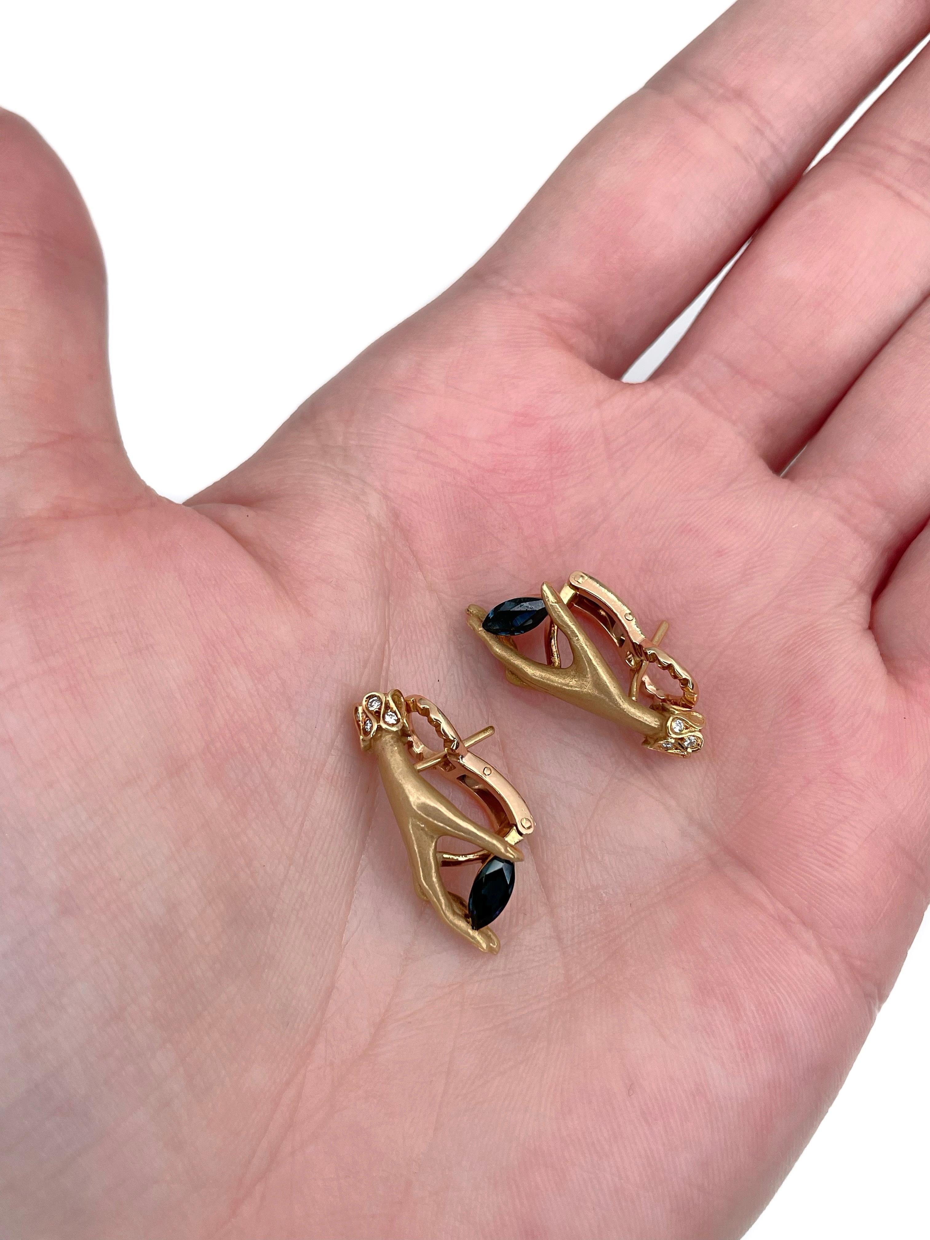 Modern Carrera Y Carrera 18 Karat Gold Hand Holding Sapphire French Back Earrings For Sale