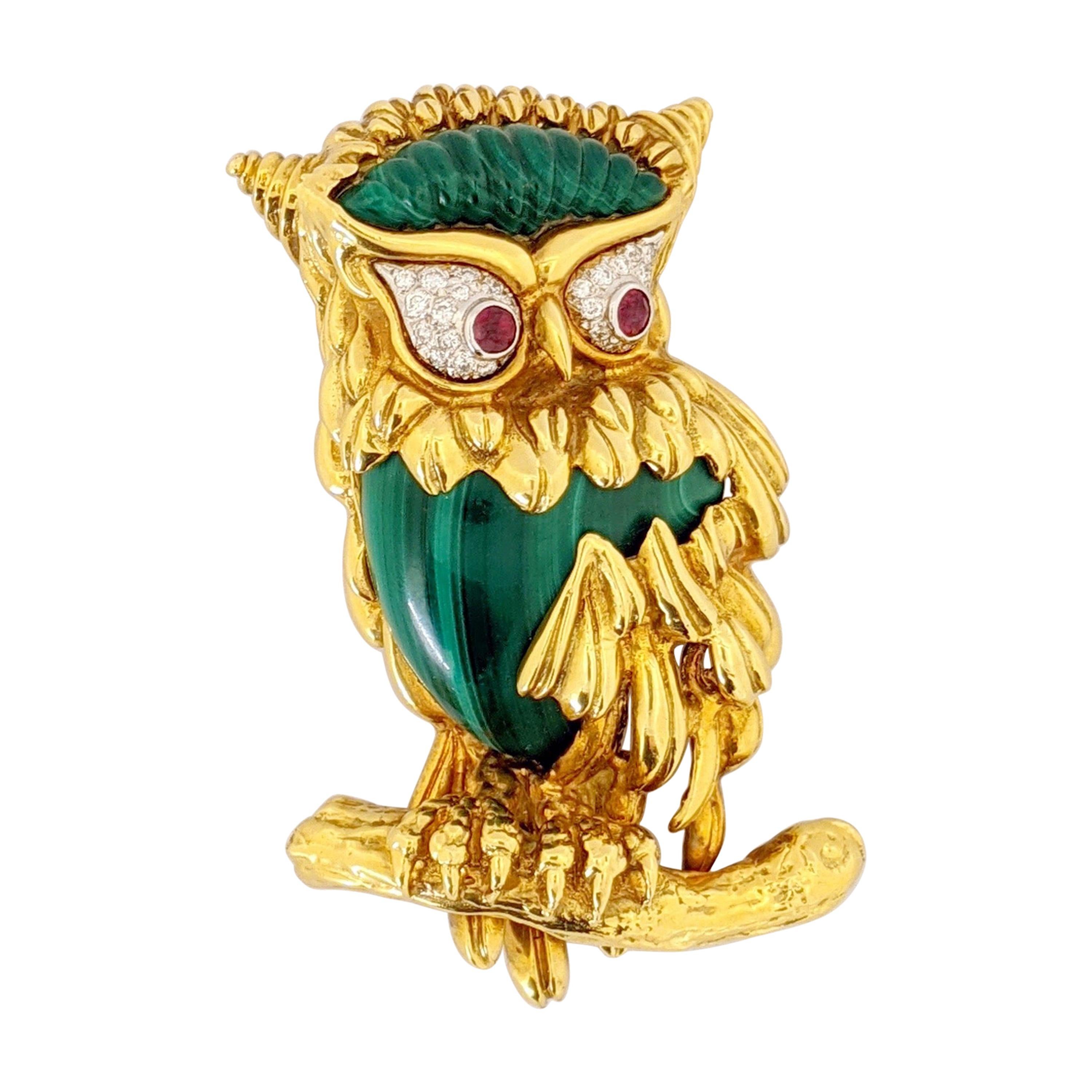 Carrera Y Carrera 18 Karat Gold Owl Brooch with Diamond, Malachite and Ruby For Sale