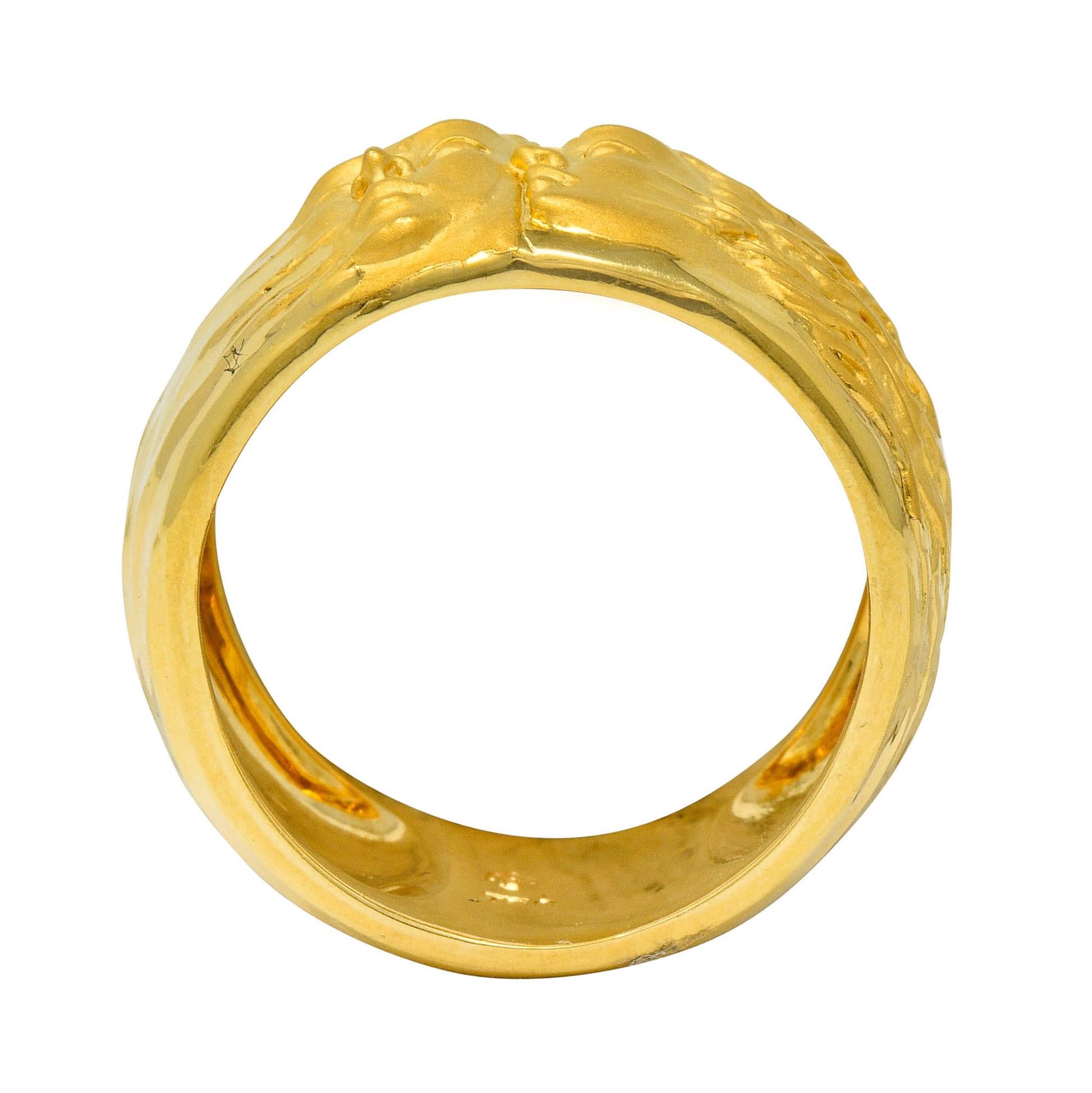 Carrera y Carrera 18 Karat Yellow Gold Adam and Eve Band Ring, circa 1990 1