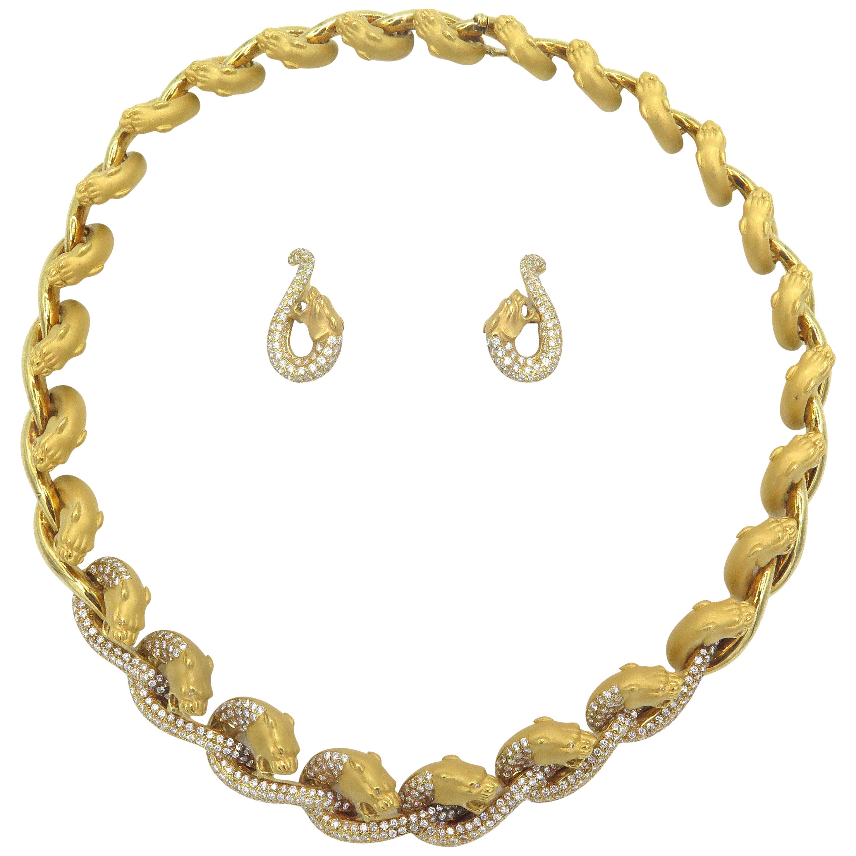 Carrera y Carrera 18 Karat Yellow Gold and Diamond Necklace and Earring Set For Sale