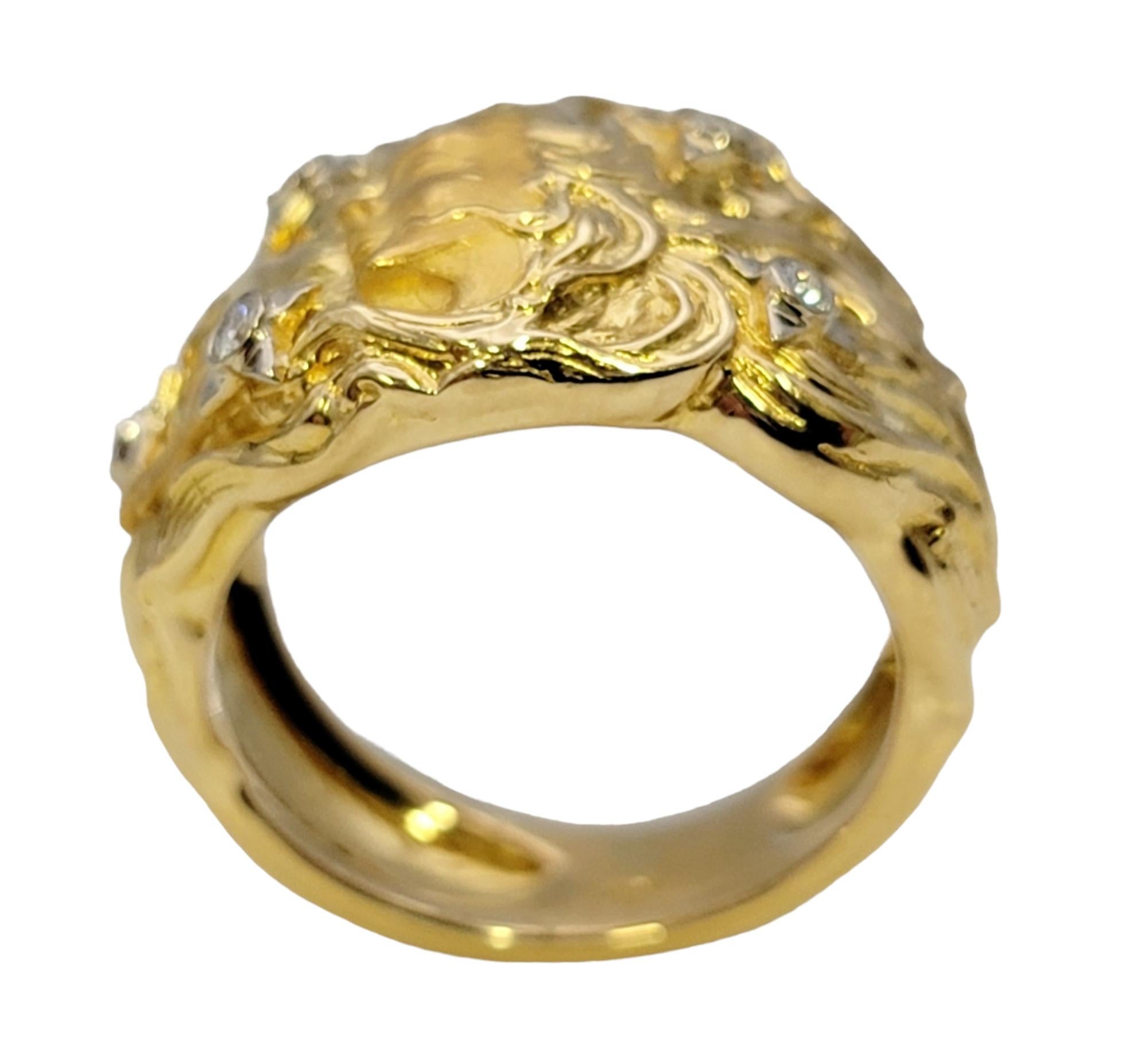 Round Cut Carrera y Carrera 18 Karat Yellow Gold and Diamond Venus Profile Wide Band Ring For Sale