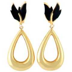 Carrera y Carrera 18 Karat Yellow Gold Diamond and Onyx Earrings
