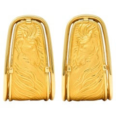 Carrera Y Carrera 18 Karat Yellow Gold Ecuestre Horse Vintage J-Hoop Earrings
