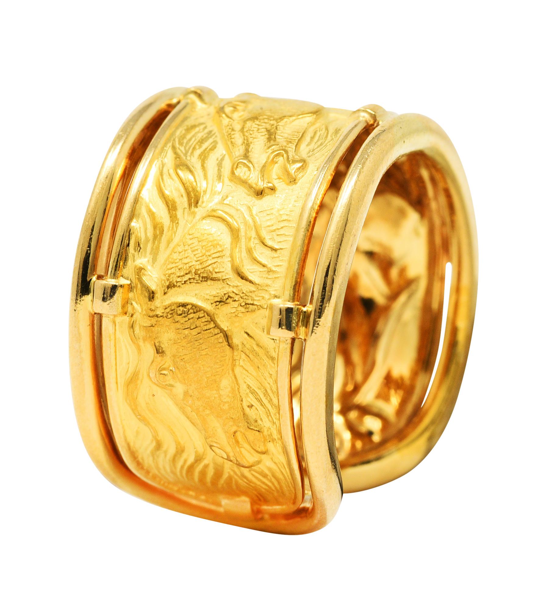 Women's or Men's Carrera y Carrera 18 Karat Yellow Gold Horse Band Ring