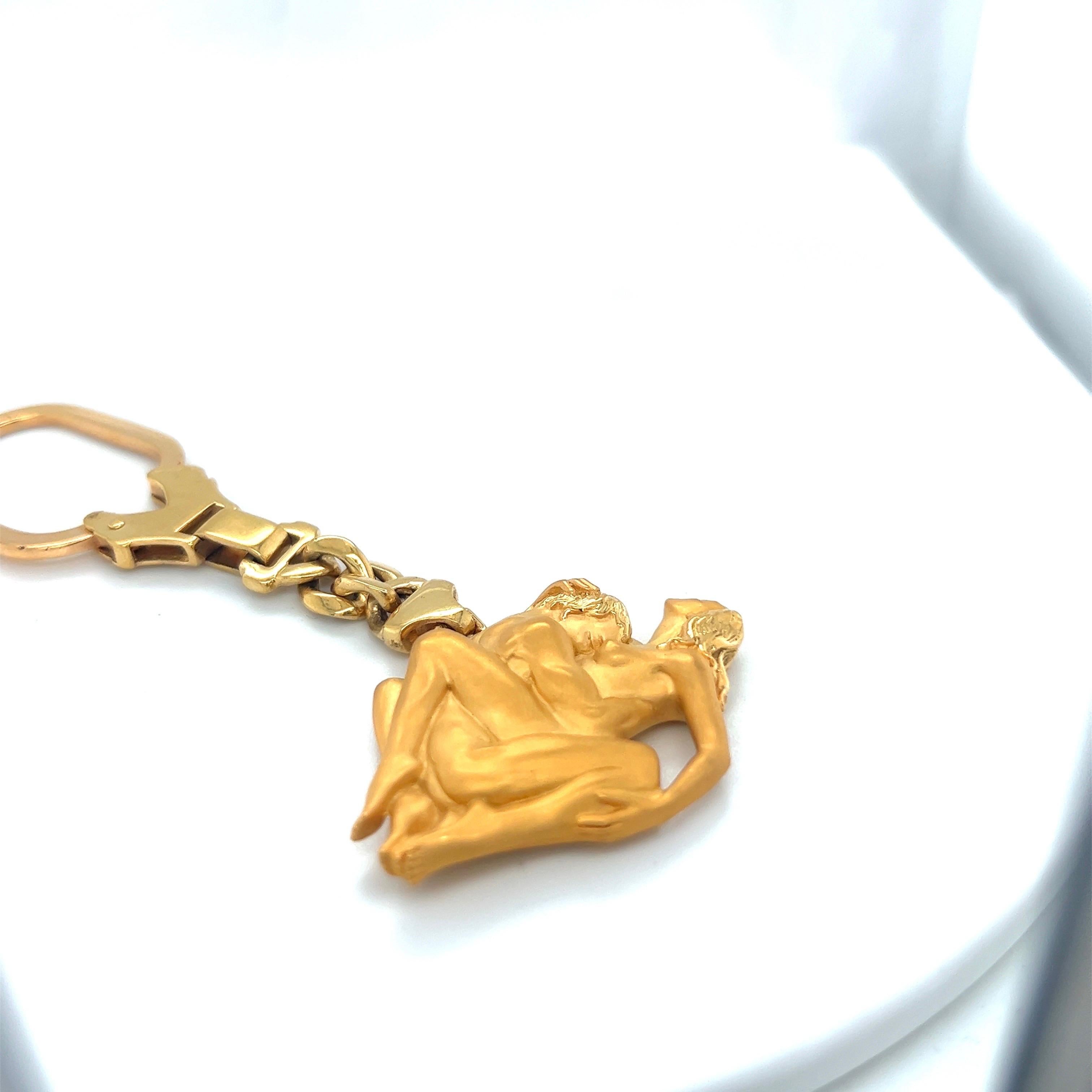 Art Nouveau Carrera Y Carrera 18 KT Yellow Gold Lovers Key Chain For Sale