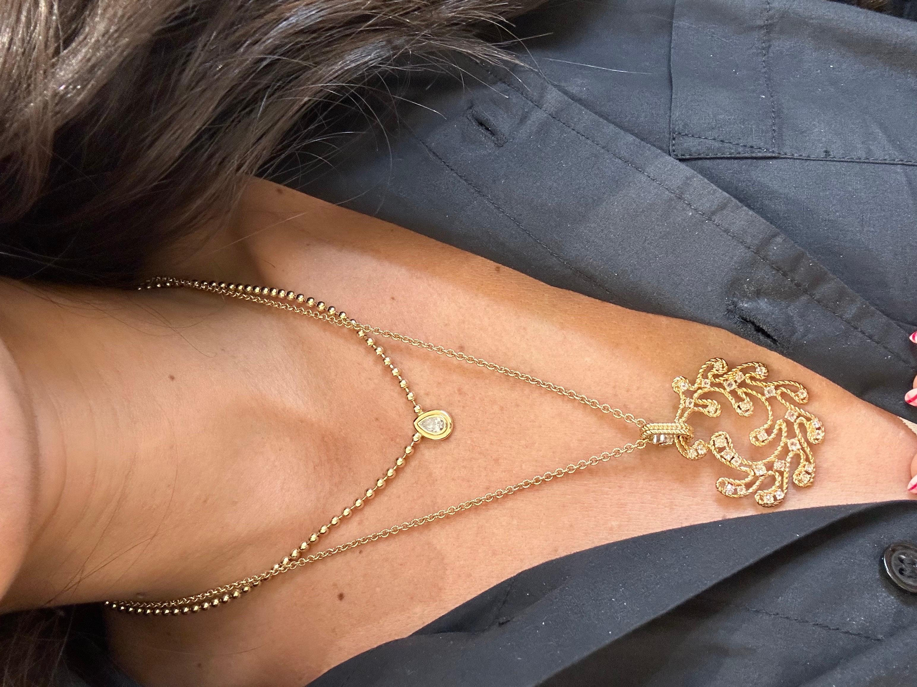 Ciondolo Carrera y Carrera in oro giallo 18 Kt con diamanti 0,65cts in vendita 1