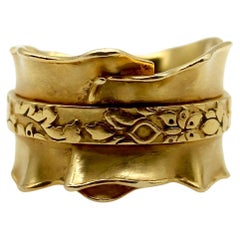 Carrera y Carrera 18K Gold Ribbon-esque Wide Band Ring