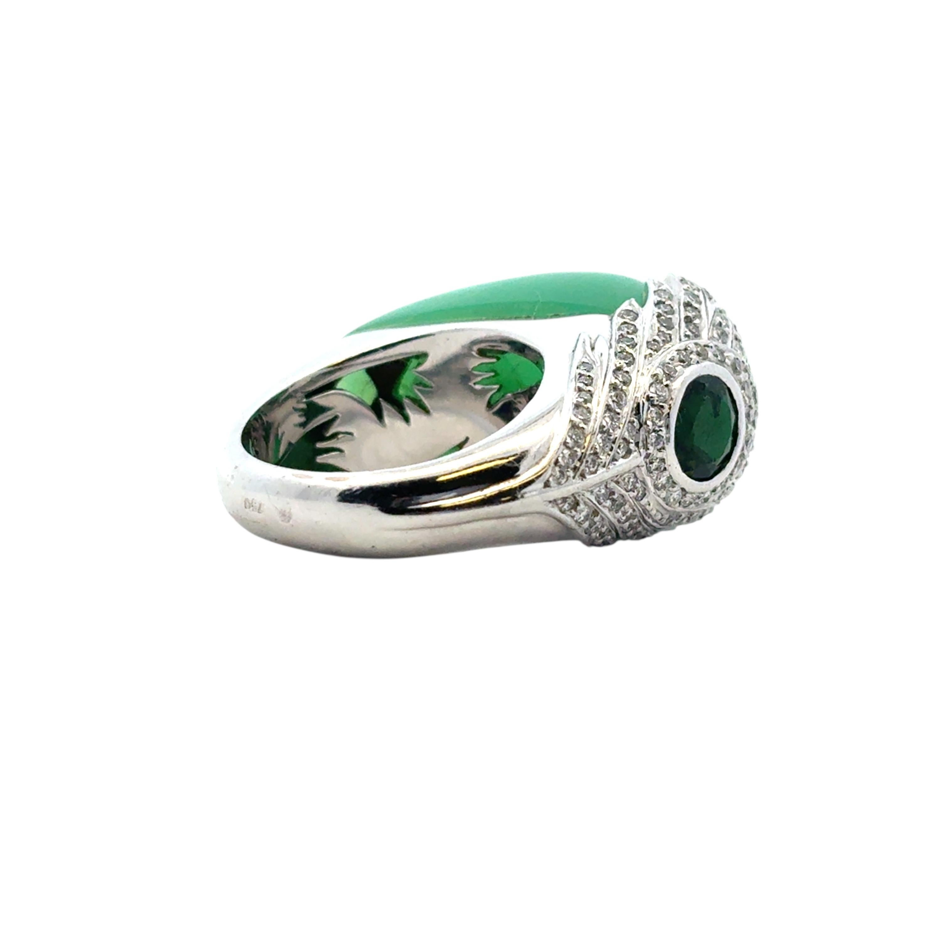 Carrera y Carrera 18k White Gold Green Chalcedony and Diamond Peacock Ring in vendita 5