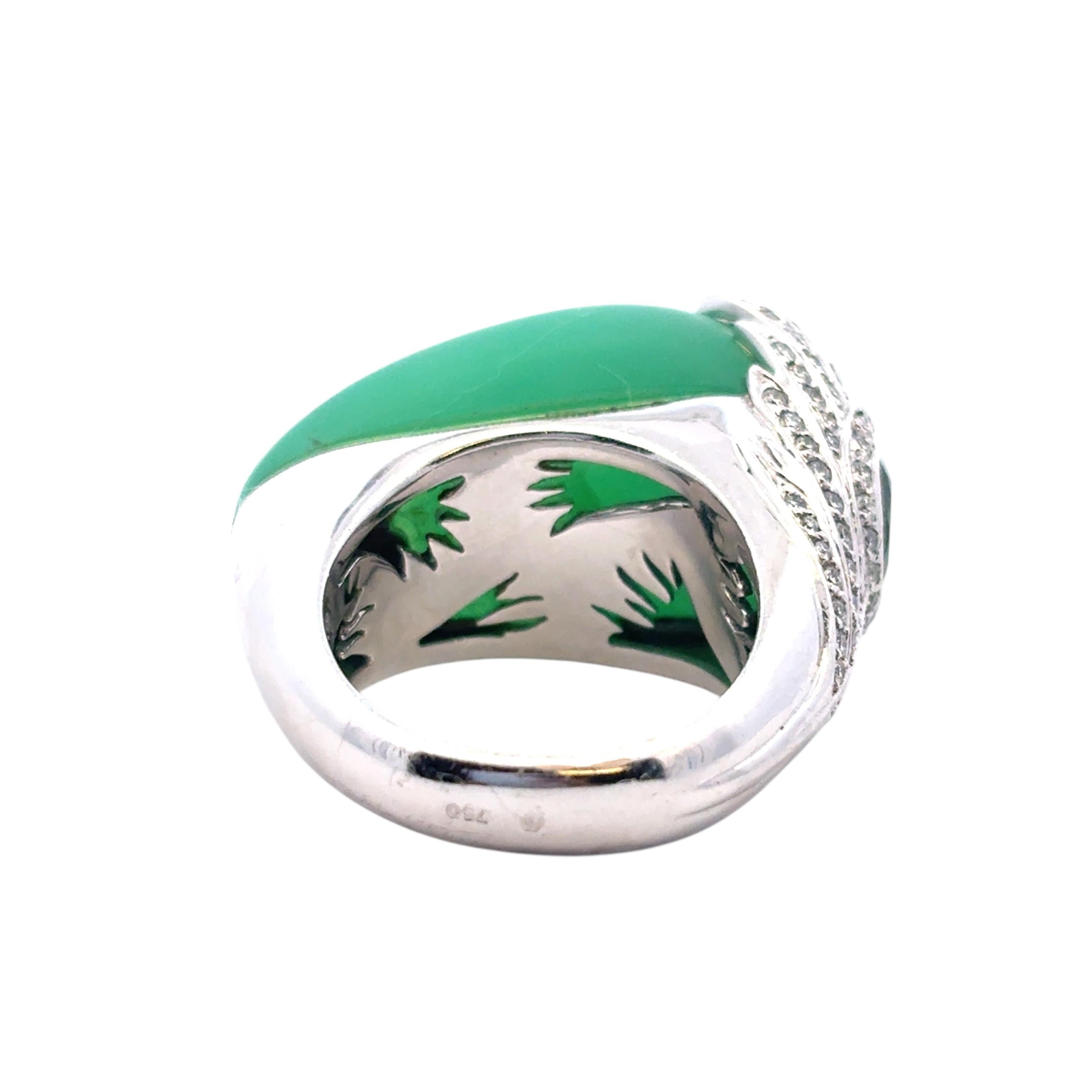 da uomo o donna Carrera y Carrera 18k White Gold Green Chalcedony and Diamond Peacock Ring in vendita