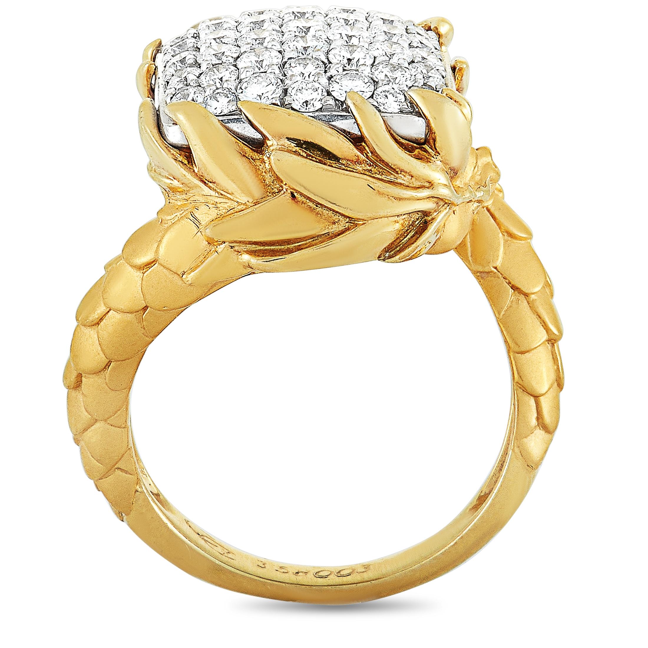 This Carrera y Carrera ring is made out of 18K yellow and white gold and weighs 14 grams. It boasts band thickness of 3 mm and top height of 9 mm, while top dimensions measure 15 by 20 mm. The ring is set with diamonds that amount to 1.25 carats.
 
