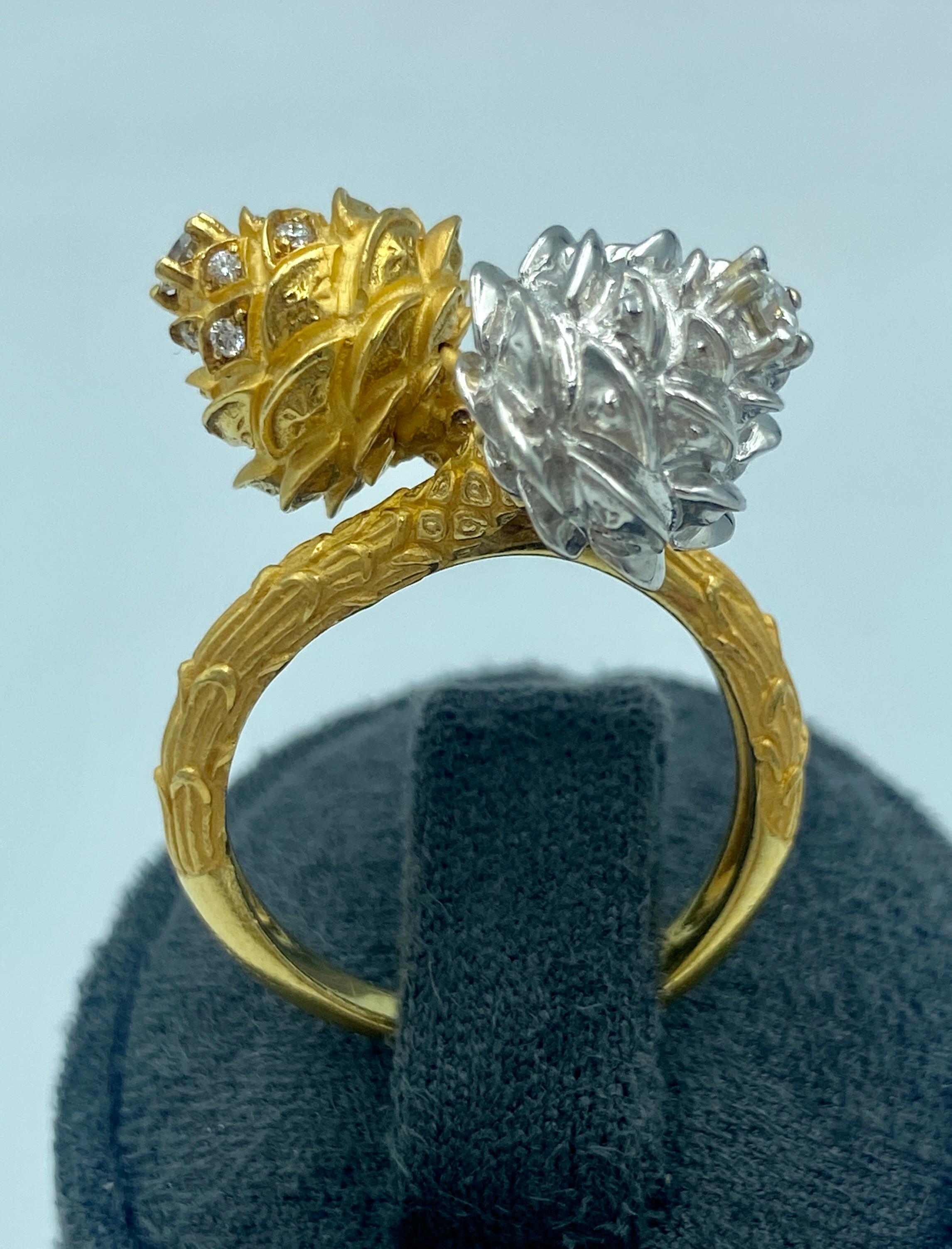 Contemporary Carrera y Carrera 18k yellow and white gold pine cone ring with diamonds For Sale