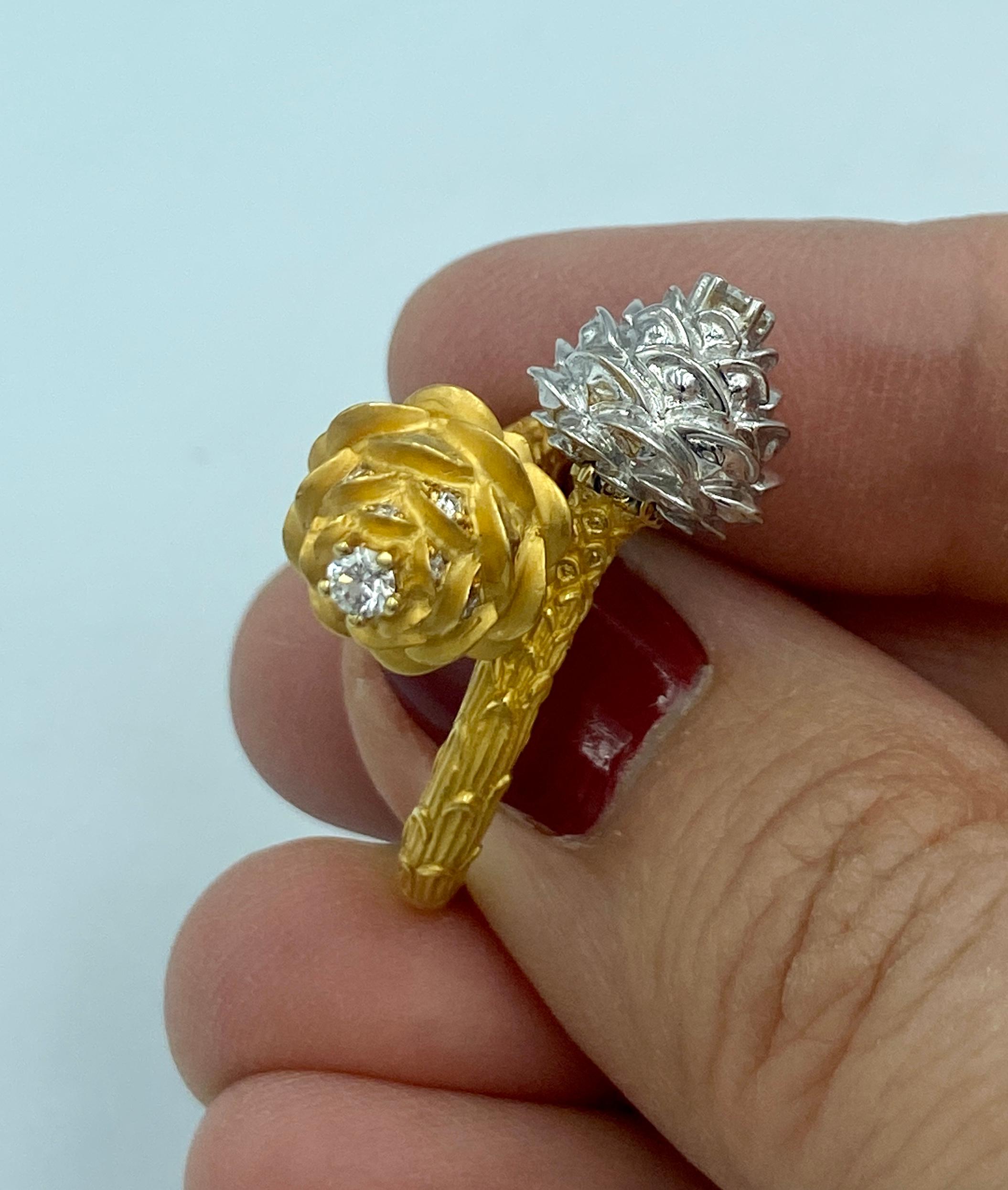 Carrera y Carrera 18k yellow and white gold pine cone ring with diamonds For Sale 1