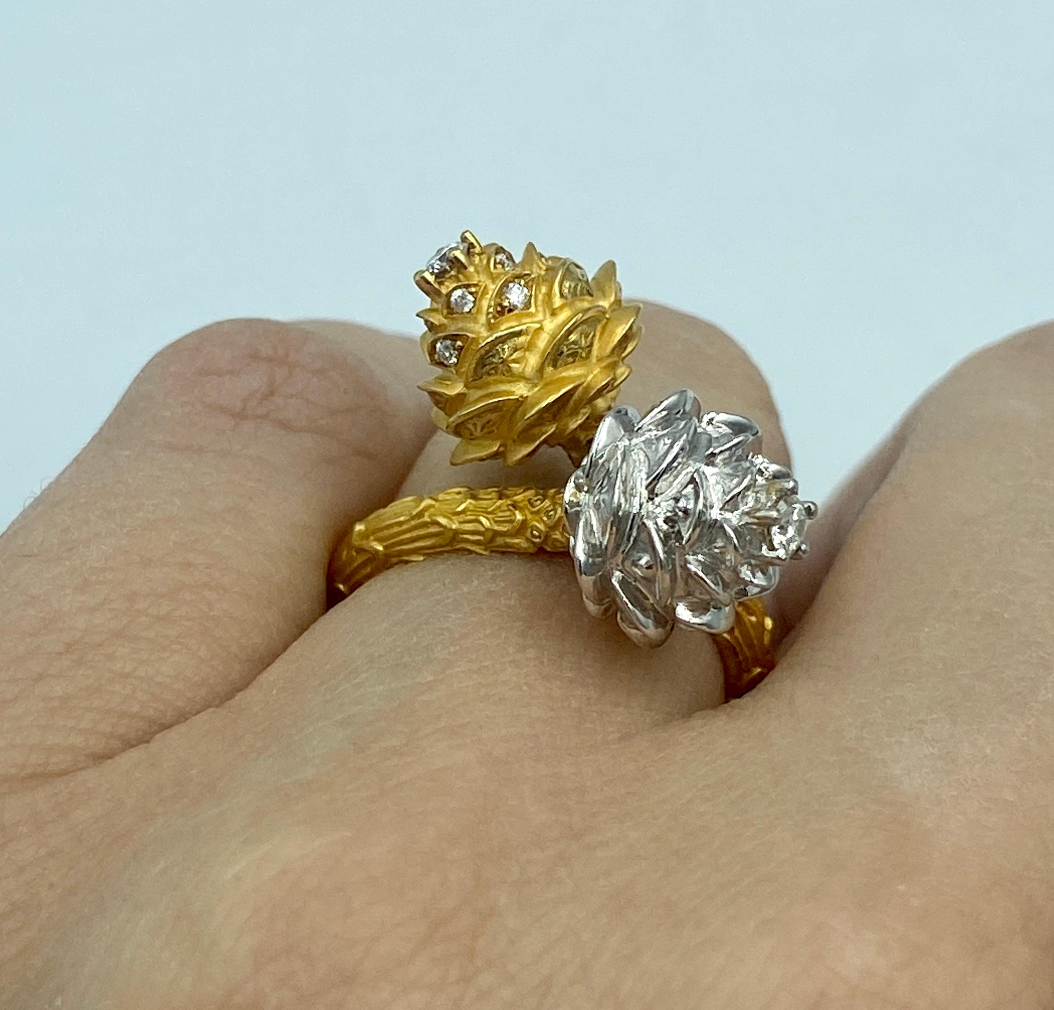 Carrera y Carrera 18k yellow and white gold pine cone ring with diamonds For Sale 3