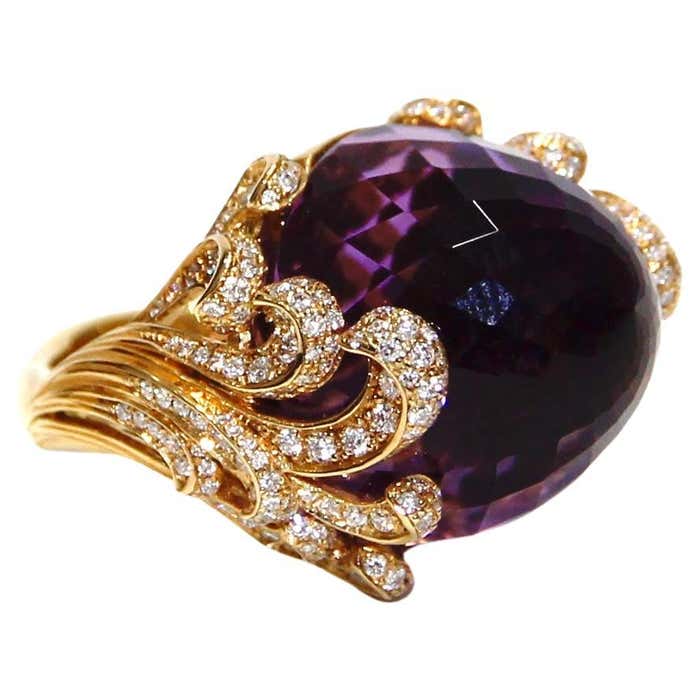 Carrera Y Carrera 18K Yellow Gold Diamond and Amethyst Ring For Sale at ...
