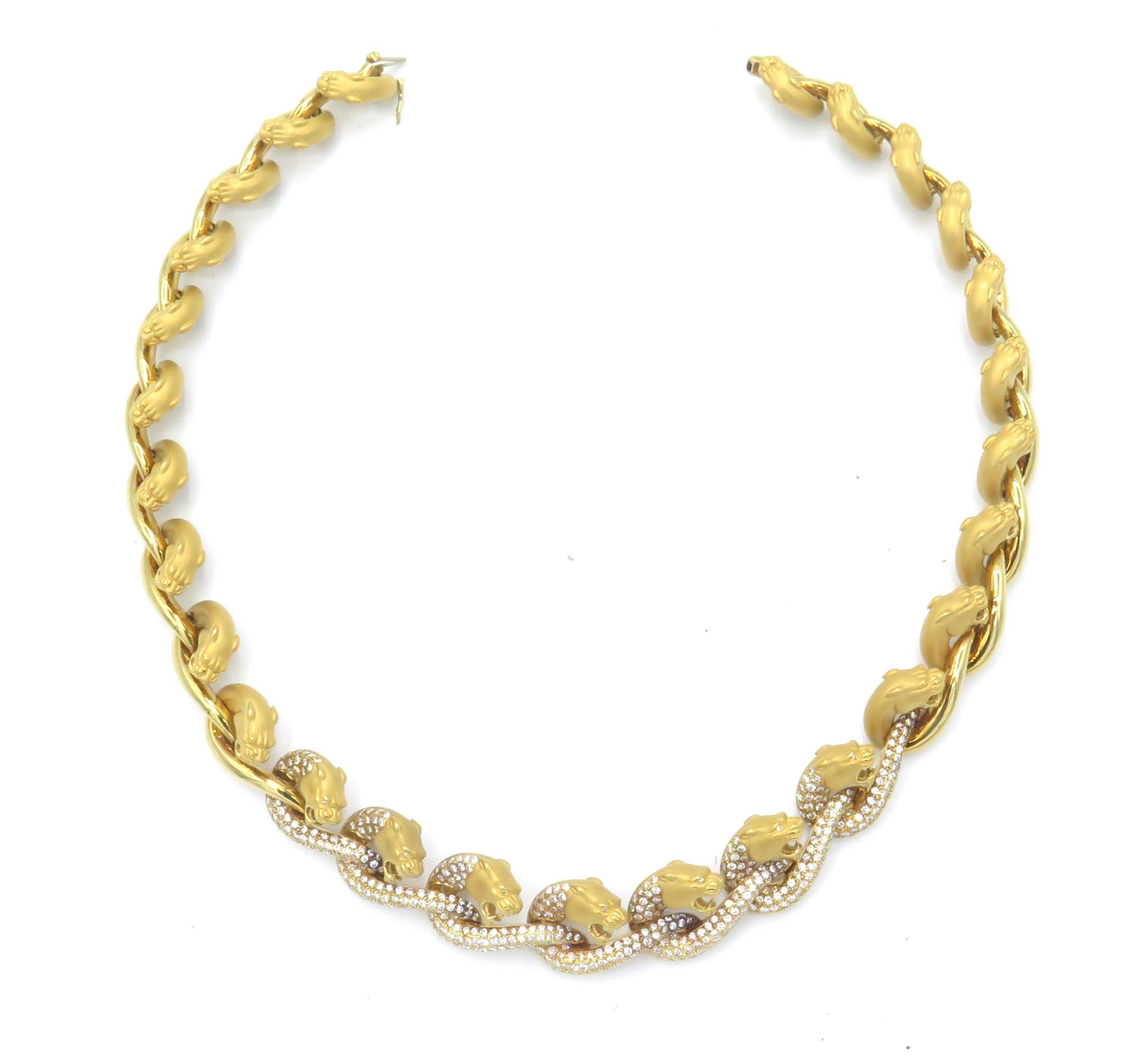 Round Cut Carrera y Carrera 18 Karat Yellow Gold and Diamond Necklace and Earring Set For Sale