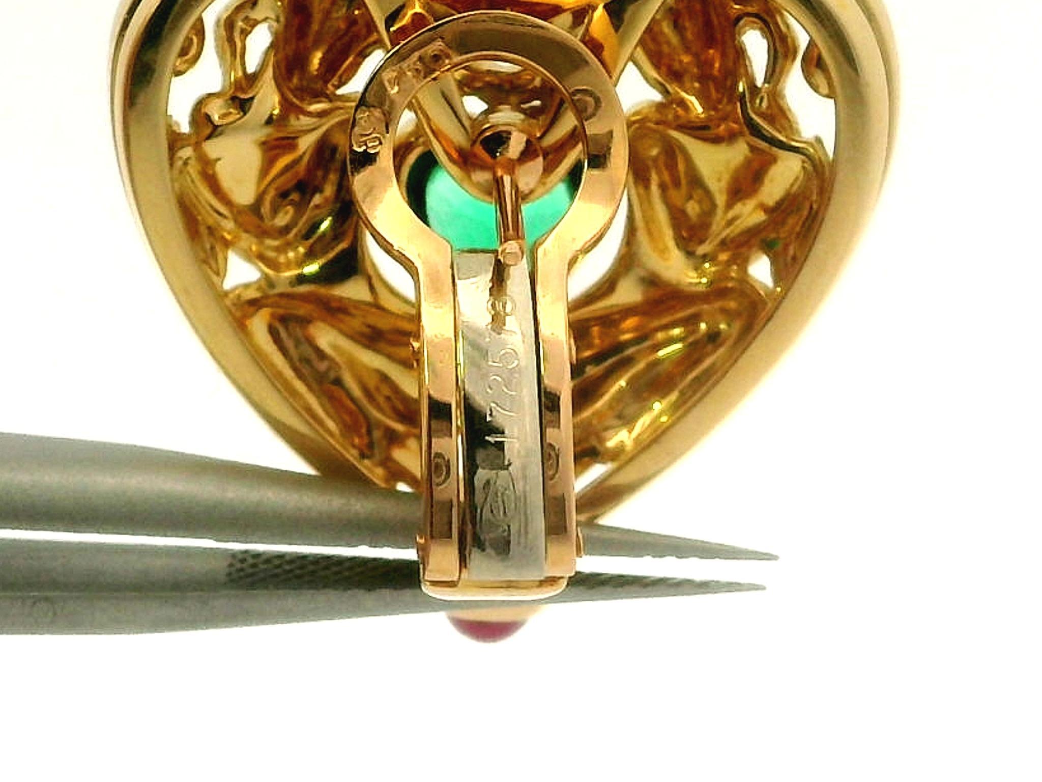 Carrera Y Carrera 18k Yellow Gold Emerald & Ruby Dual Finish Heart Earrings in vendita 5