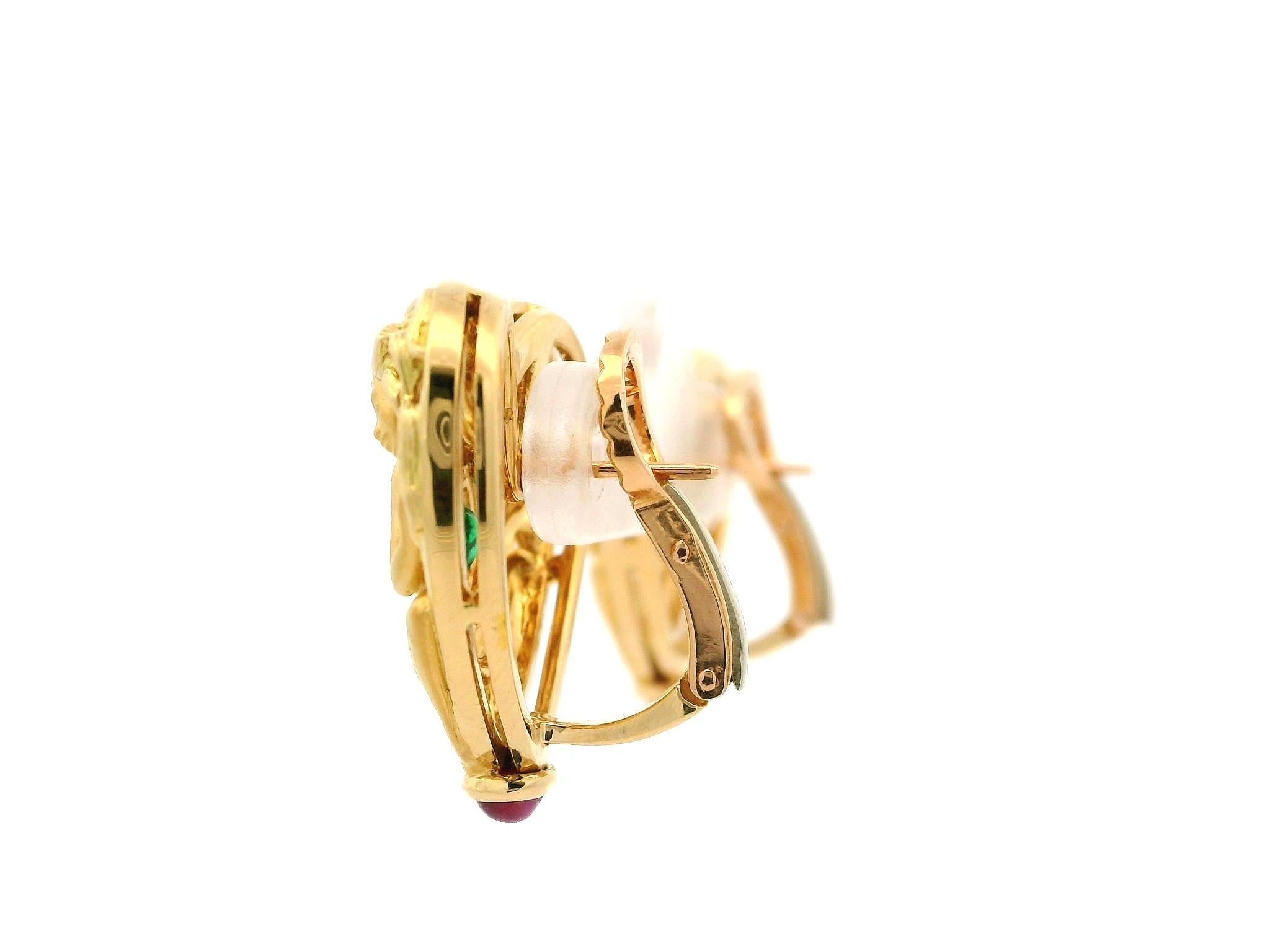 Carrera Y Carrera 18k Yellow Gold Emerald & Ruby Dual Finish Heart Earrings in vendita 2